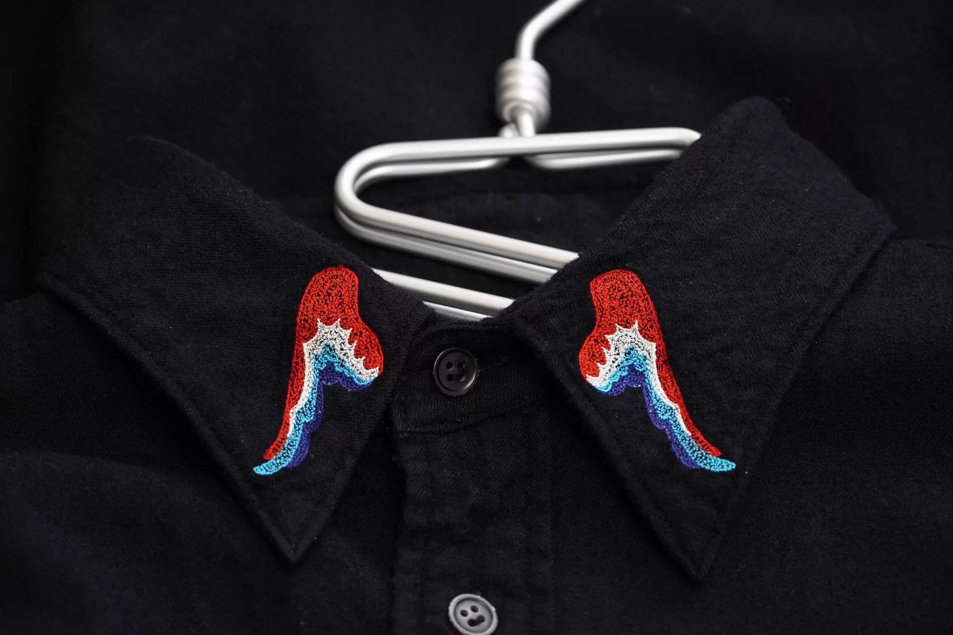 Yohji Yamamoto Yohji Yamamoto 02AW Wings Embroidered Shirt Size 3 Size US L / EU 52-54 / 3 - 1 Thumbnail