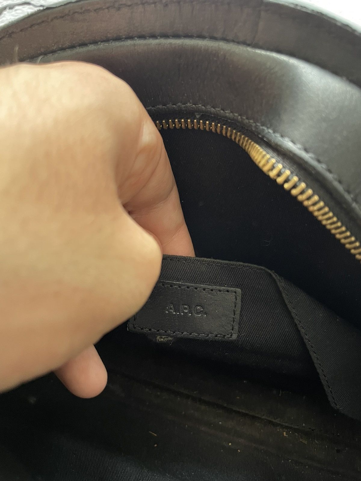 A.P.C. Luxury A.P.C Demi Lune Bag Black Leather Zipper Crossbody Size ONE SIZE - 9 Thumbnail