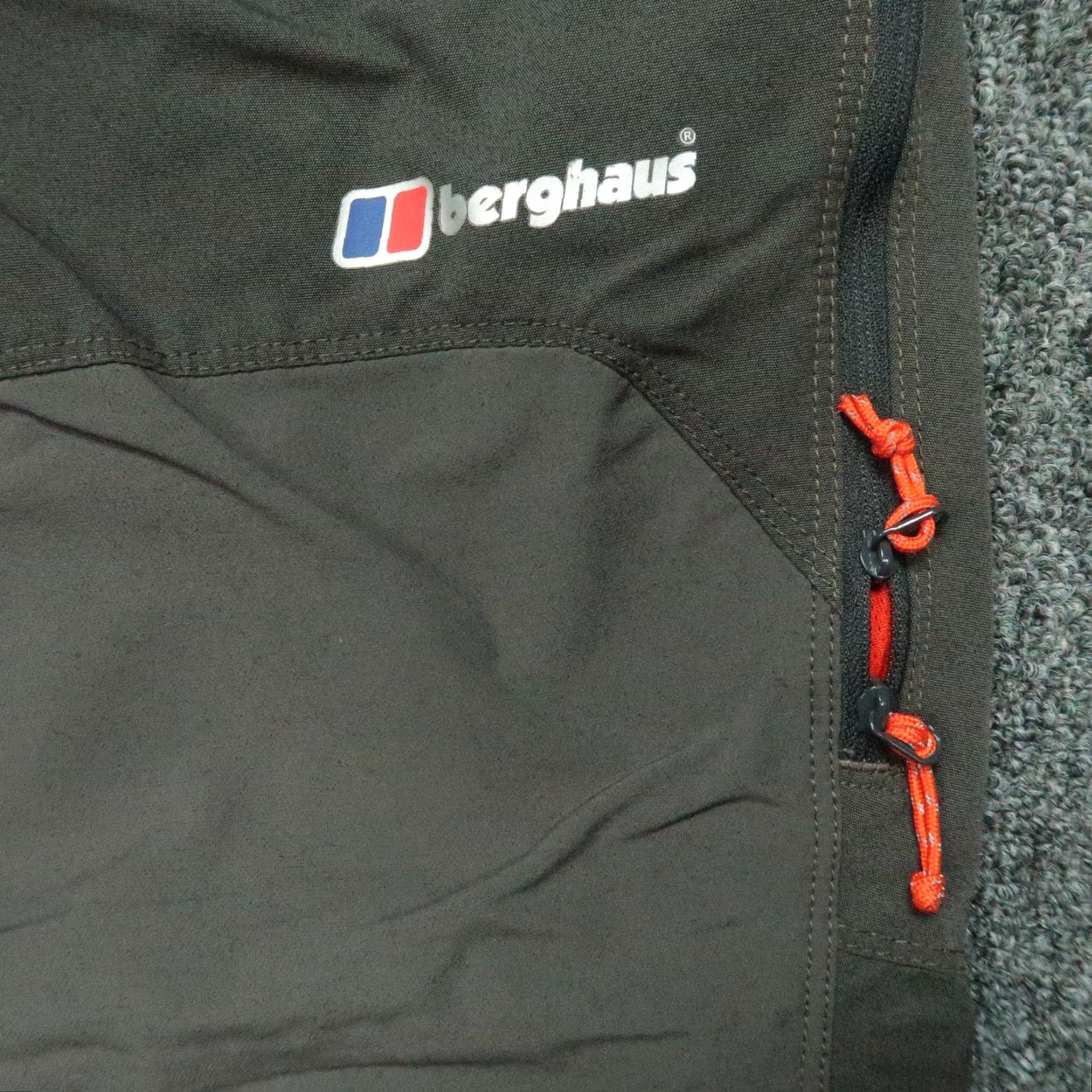 Berghaus Berghaus Pants Men 40x32 Gray Vapour Light Belted Zip Pockets Hiking Size US 40 / EU 56 - 4 Thumbnail