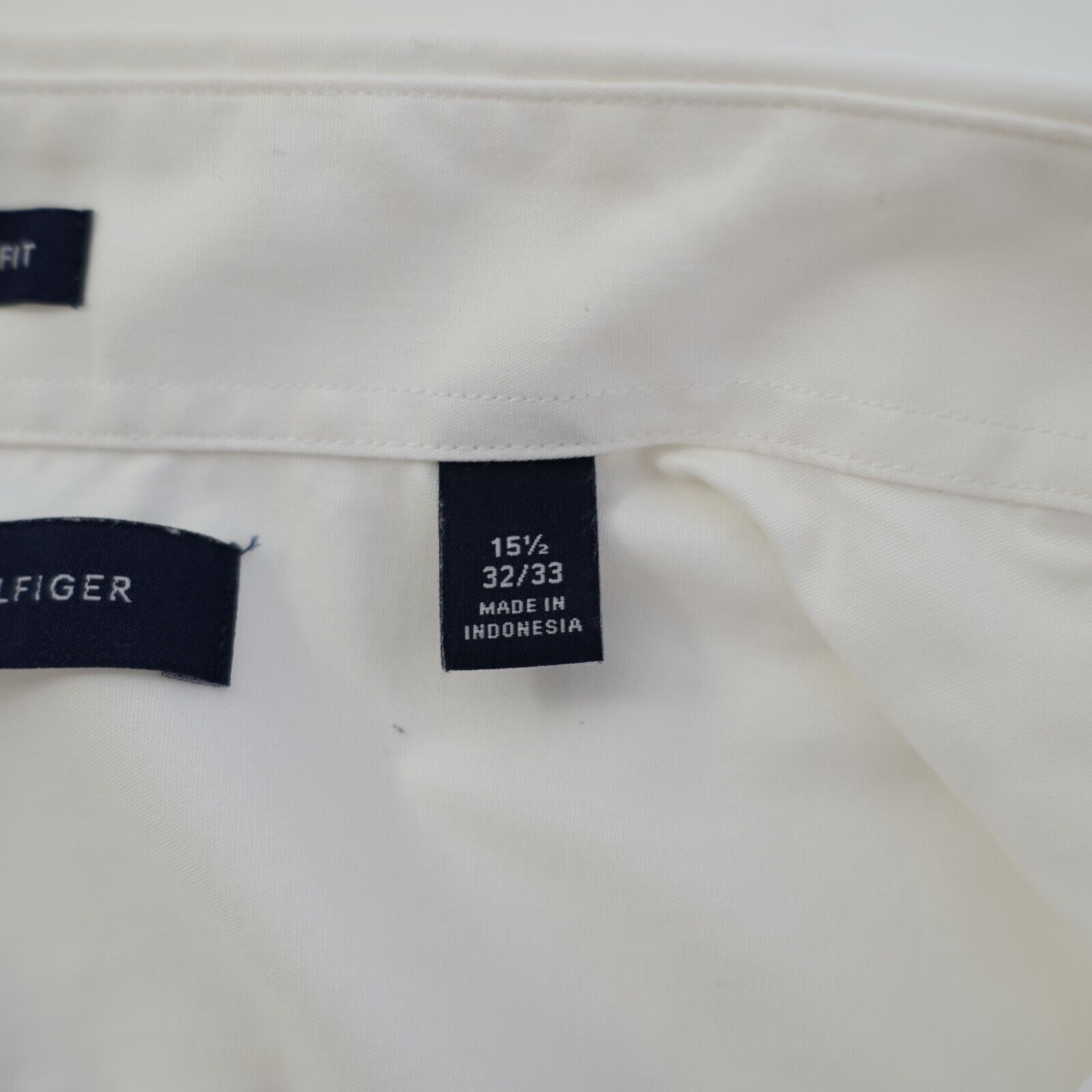 Tommy Hilfiger Tommy Hilfiger Regular Fit 16.5 32/33 Oeko-Tex Standard 100 Size US L / EU 52-54 / 3 - 10 Thumbnail
