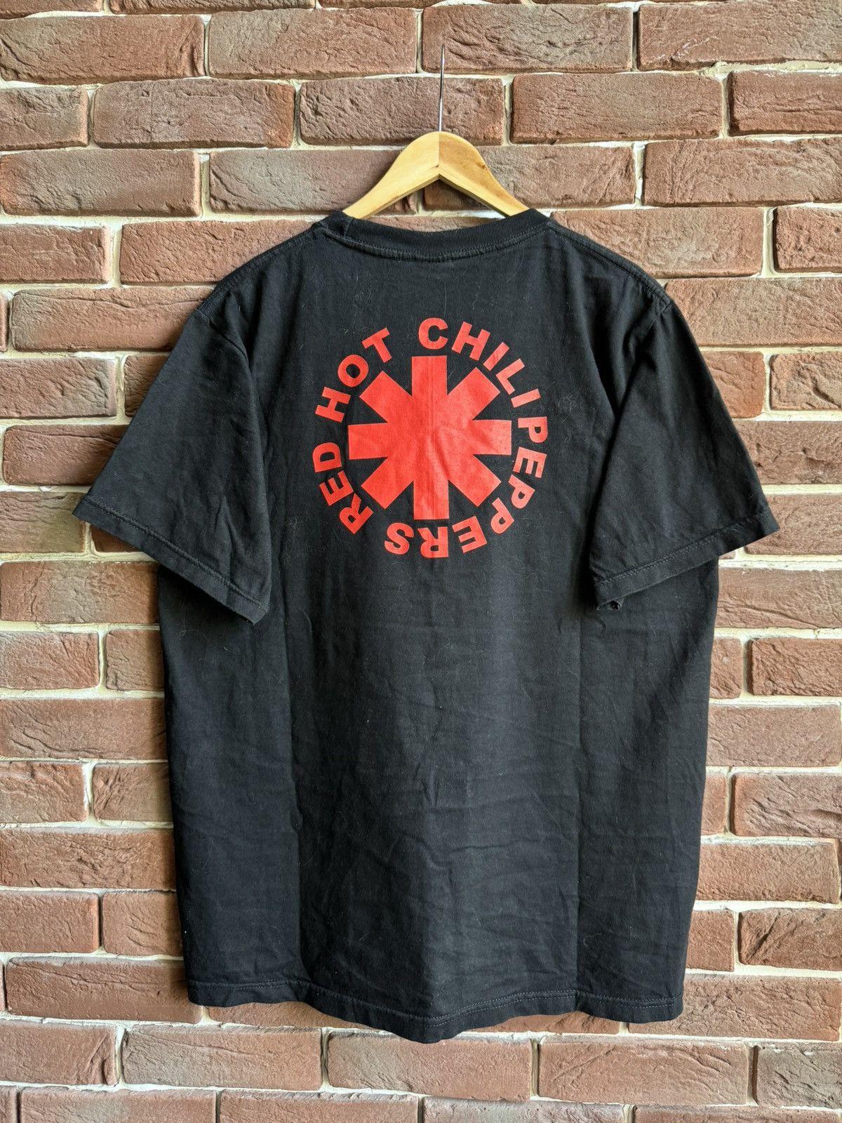 Band Tees Vintage 00s Rare Red Hot Chilli Peppers Tour Rock Band Tee Size US L / EU 52-54 / 3 - 2 Thumbnail