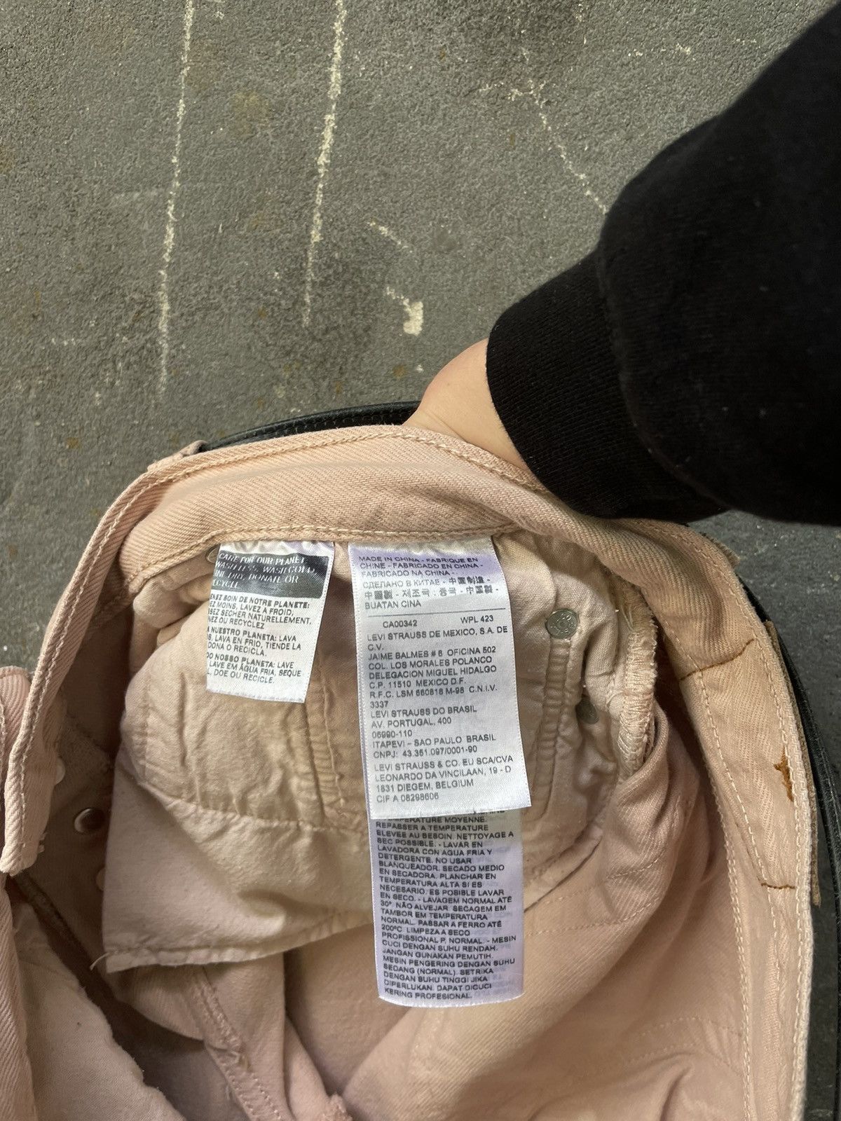 Levi's Levi’s Custom Y2K Denim Jeans Opium Distressed Works Fade Size US 30 / EU 46 - 16 Thumbnail