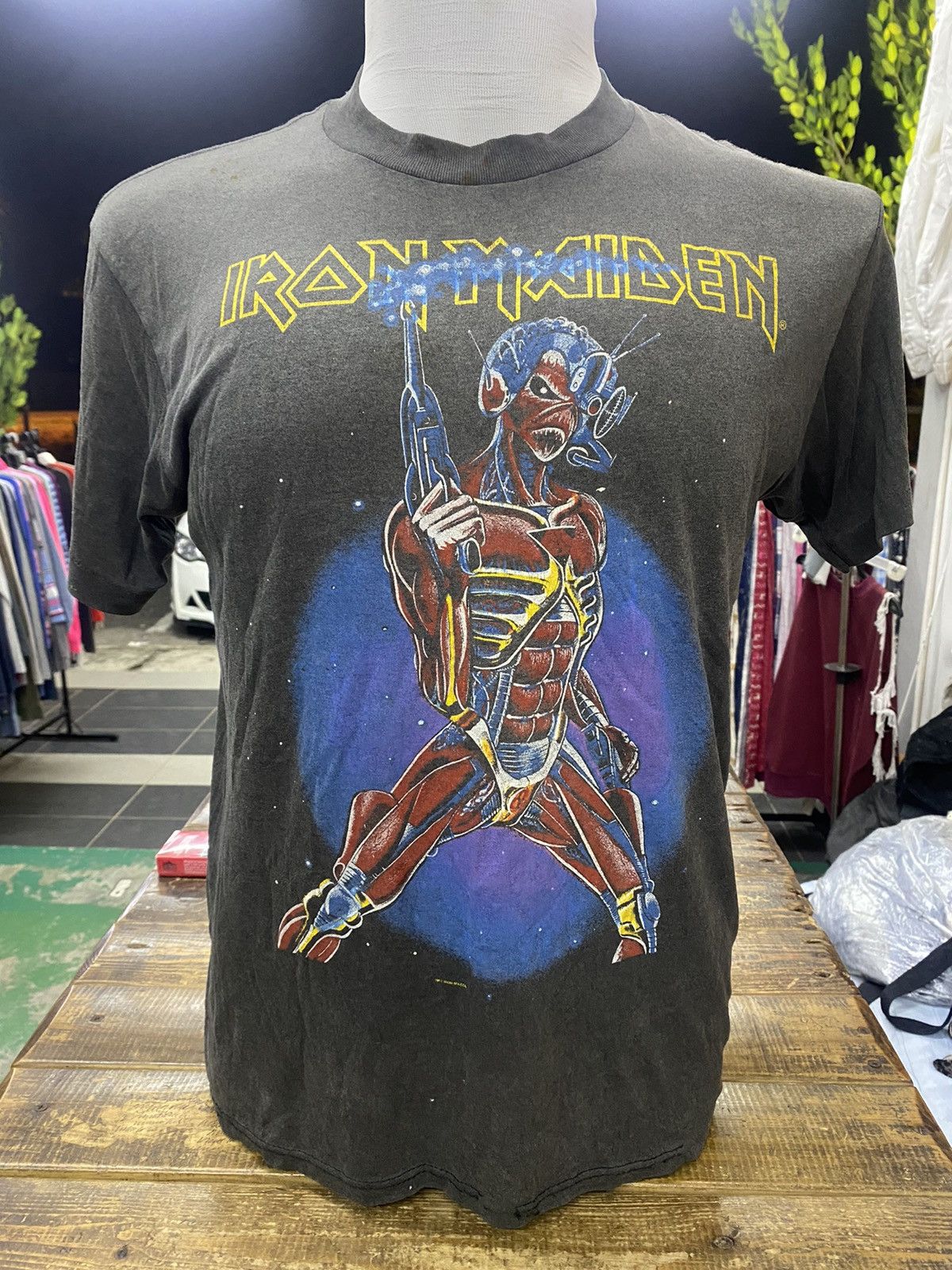 Band Tees × Iron Maiden × Vintage Vintage Iron Maiden Somewhere on Tour 1986-1987 Usa Size US L / EU 52-54 / 3 - 1 Thumbnail