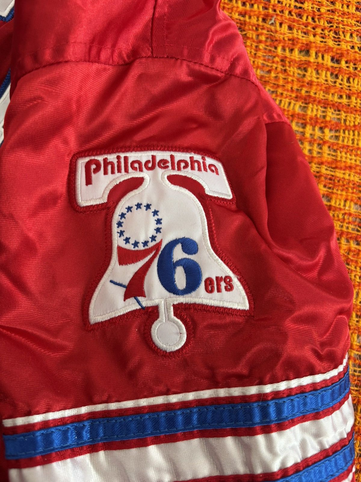 Starter Red Satin Starter Philadelphia 76ers NBA jacket Size US M / EU 48-50 / 2 - 3 Thumbnail