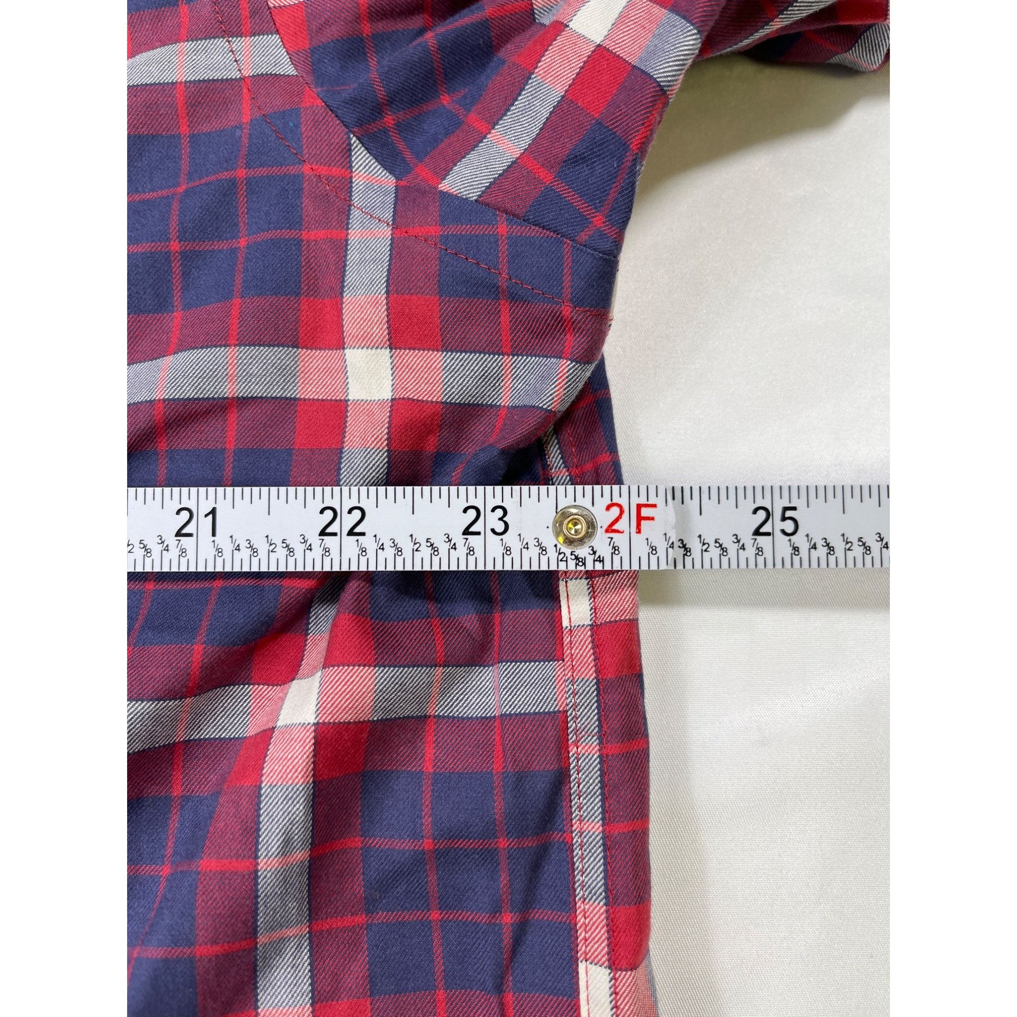 L.L. Bean L.L.Bean SKU 7658 Mens Red and Blue Plaid Long Sleeve Button Size US L / EU 52-54 / 3 - 4 Thumbnail