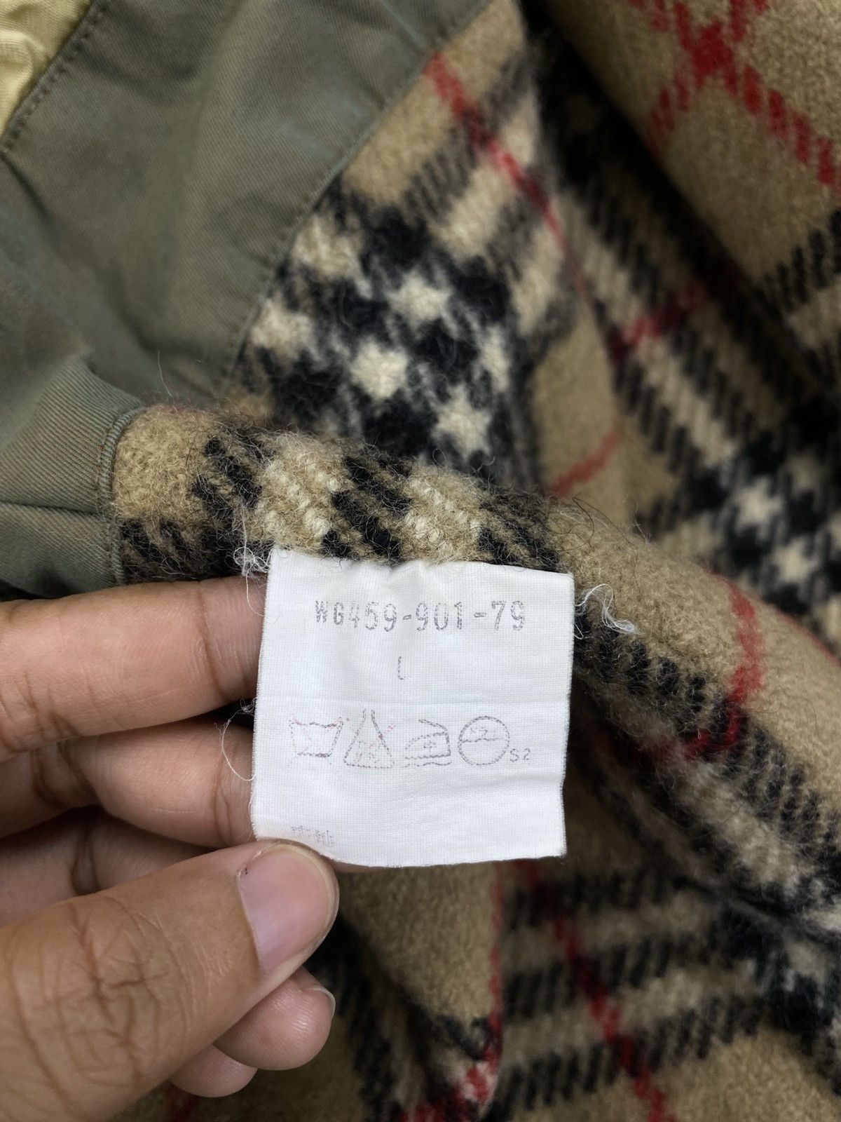 Burberry Vintage Burberry Button Checked Long Jacket Size US L / EU 52-54 / 3 - 11 Thumbnail