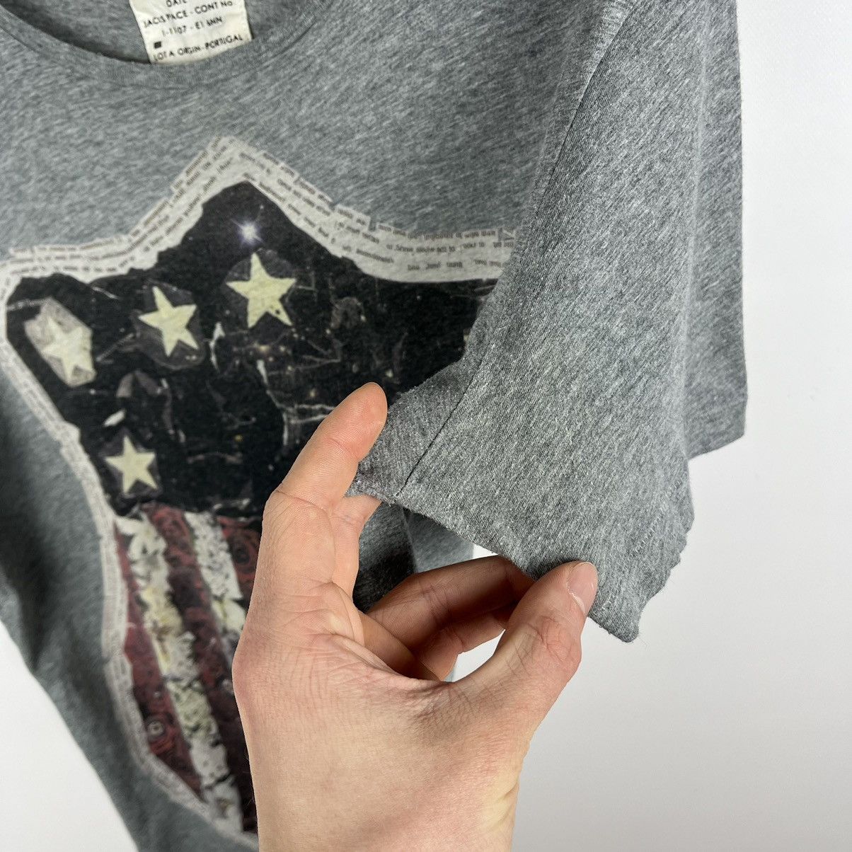 Allsaints Designer Allsaints shields y2k big logo tee Size US L / EU 52-54 / 3 - 10 Thumbnail