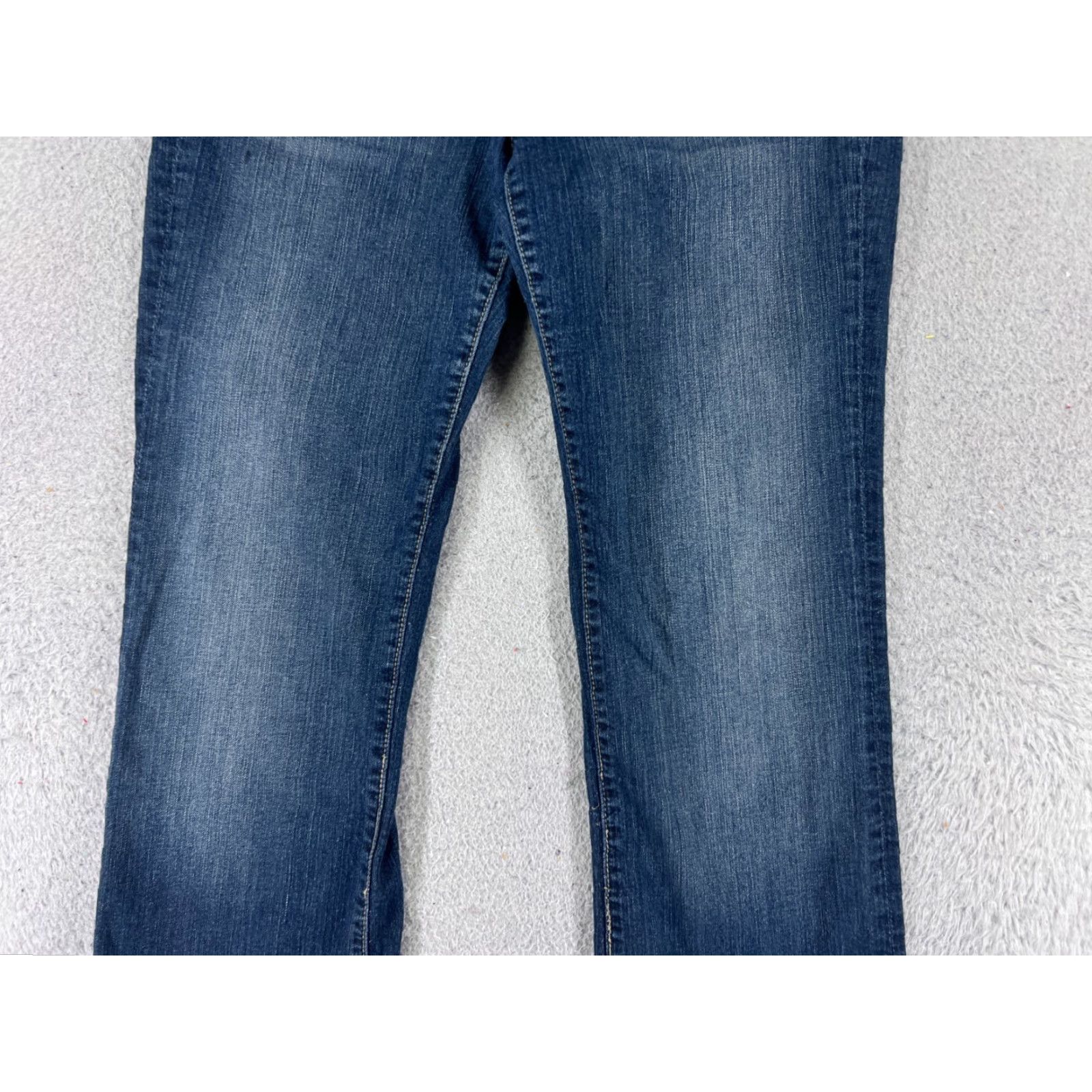 Vintage KUT from the Kloth Jeans Women 8 Blue Denim Bootcut Low Rise 30x30 Cotton Distressed Embroidered Logo Regular 30 in Inseam Size 30" / US 8 / IT 44 - 3 Thumbnail