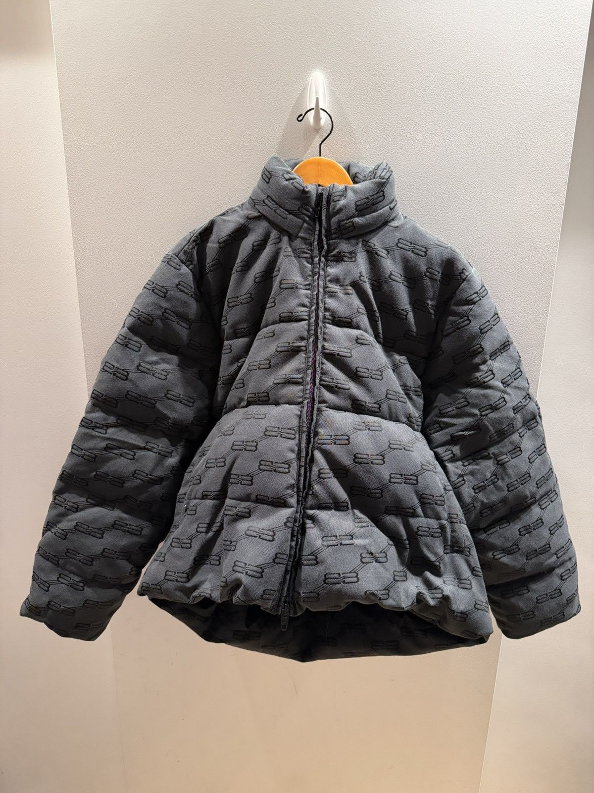 Balenciaga Balenciaga BB Monogram Puffer Down Jacket size 38 Size US M / EU 48-50 / 2 - 1 Thumbnail