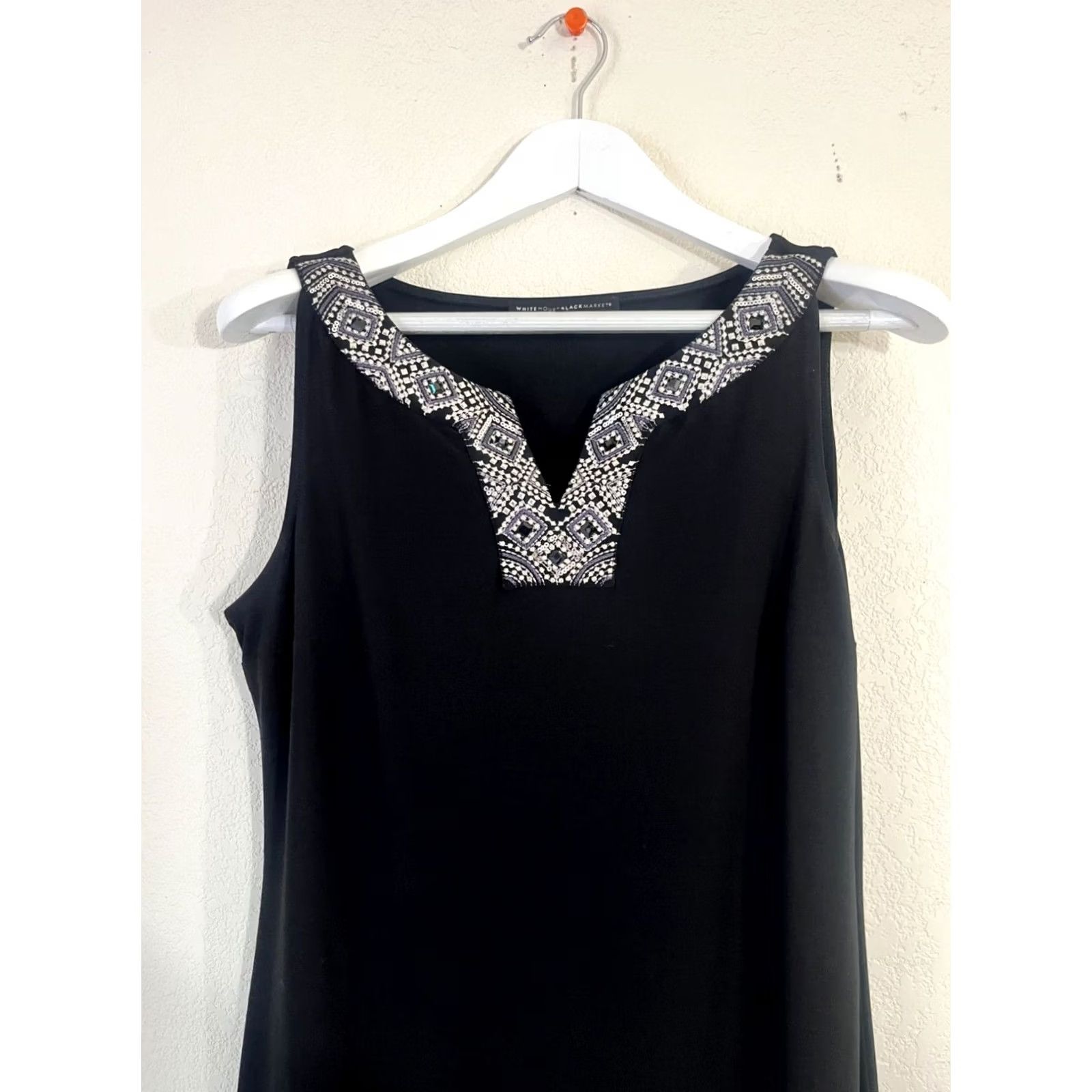 White House Black Market White House Black Market Womens Sleeveless Mini Dress Medium Beaded V-Neck Pleated Hem Black 90s Classic Beach Size M / US 6-8 / IT 42-44 - 3 Thumbnail