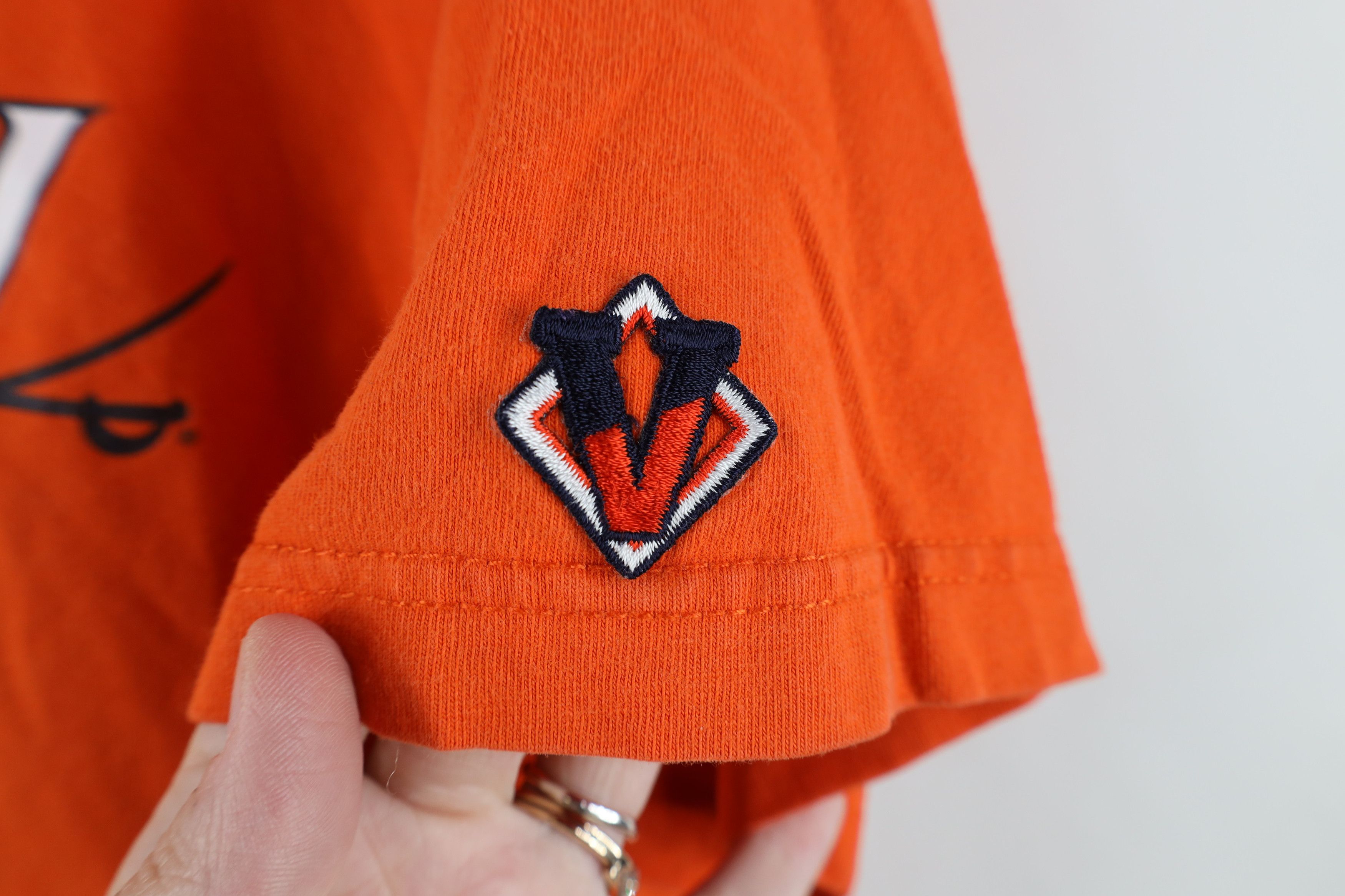 Vintage Vintage 90s University of Virginia Short Sleeve T-Shirt USA Size US M / EU 48-50 / 2 - 4 Thumbnail