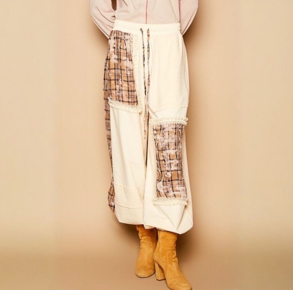 The Unbranded Brand New! POL Plaid Contrast Terry Jogger in Milk – Size Small Size 24" / US 00 / IT 34 - 1 Thumbnail