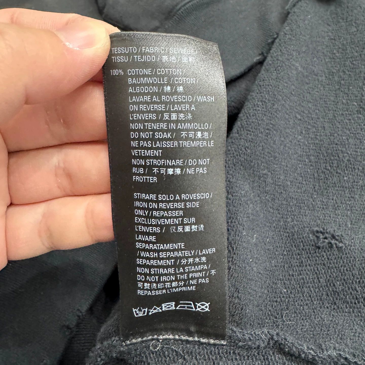 Balenciaga Balenciaga distressed hoodie xl 95new stains Size US XL / EU 56 / 4 - 4 Thumbnail