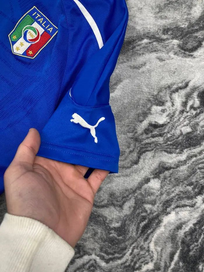 Puma Puma Italy 2010 2011 Home Football Shirt Soccer Jersey Size US M / EU 48-50 / 2 - 3 Thumbnail