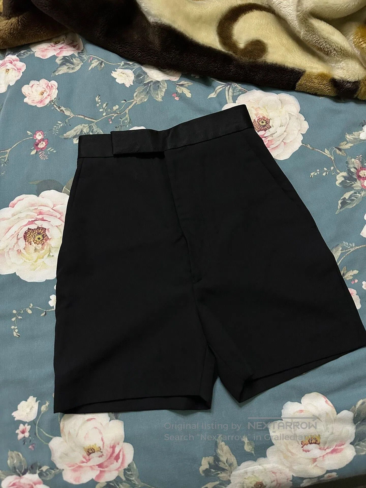 Haider Ackermann Haider Ackermann Women's Black Shorts. Size 22" - 2 Thumbnail