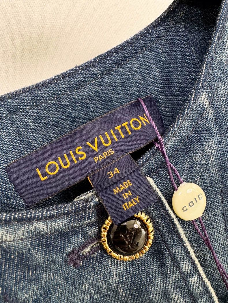 Louis Vuitton Louis Vuitton denim jacket Nextarrow-2505 Size XXS / US 00 / IT 34 - 2 Thumbnail