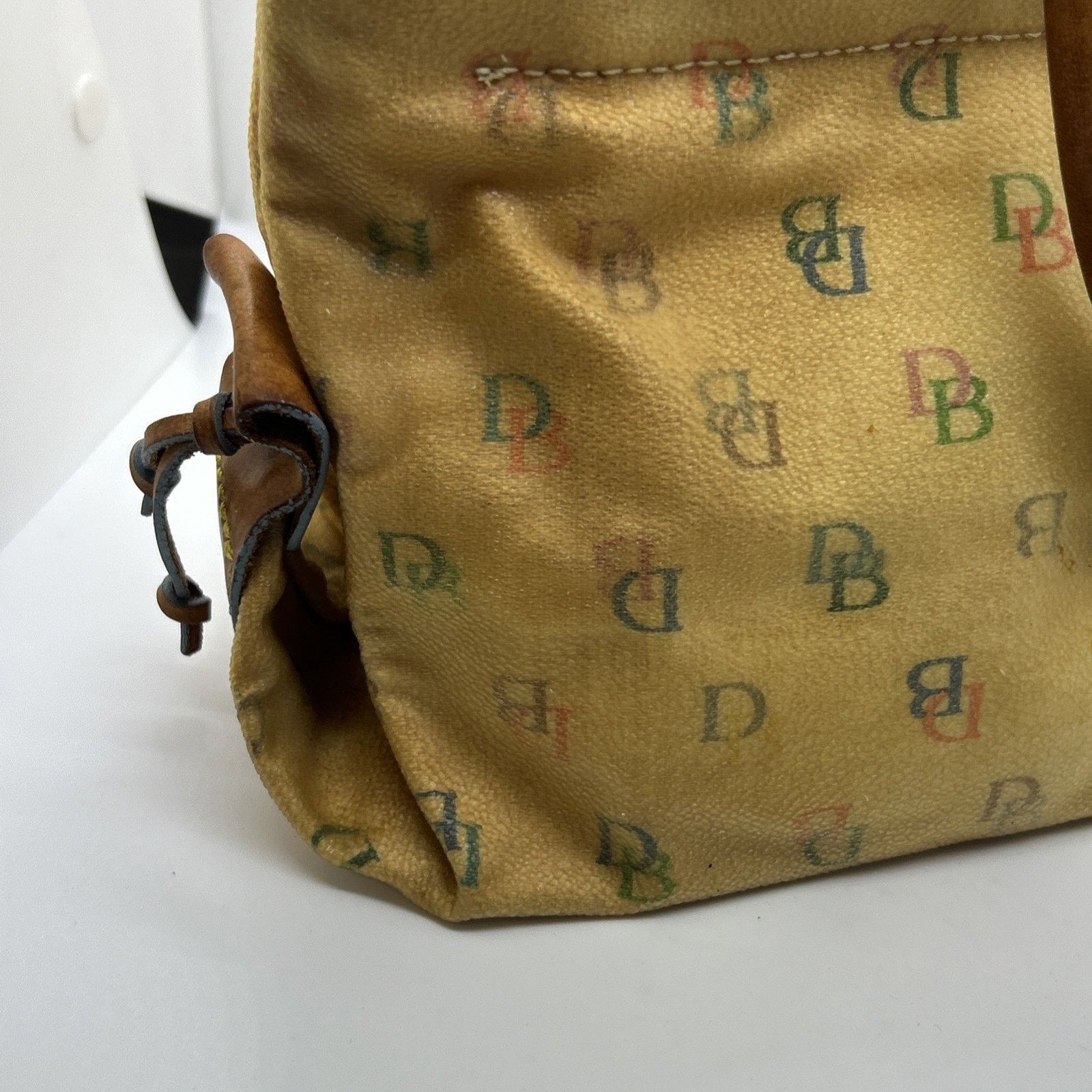 Dooney & Bourke Dooney & Bourke Pale Yellow& Tan Vinyl Handbag Purse Leather Size ONE SIZE - 11 Thumbnail