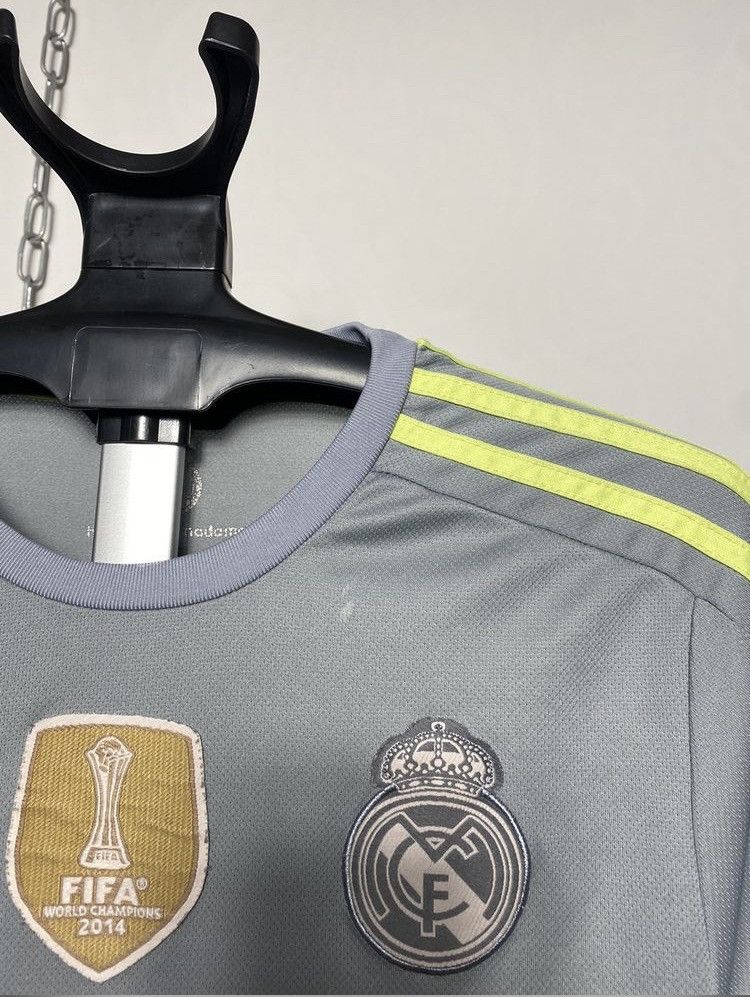 Other Adidas Real Madrid #7 Ronaldo 2015/16 Blockcocre Jersey Size US L / EU 52-54 / 3 - 4 Thumbnail