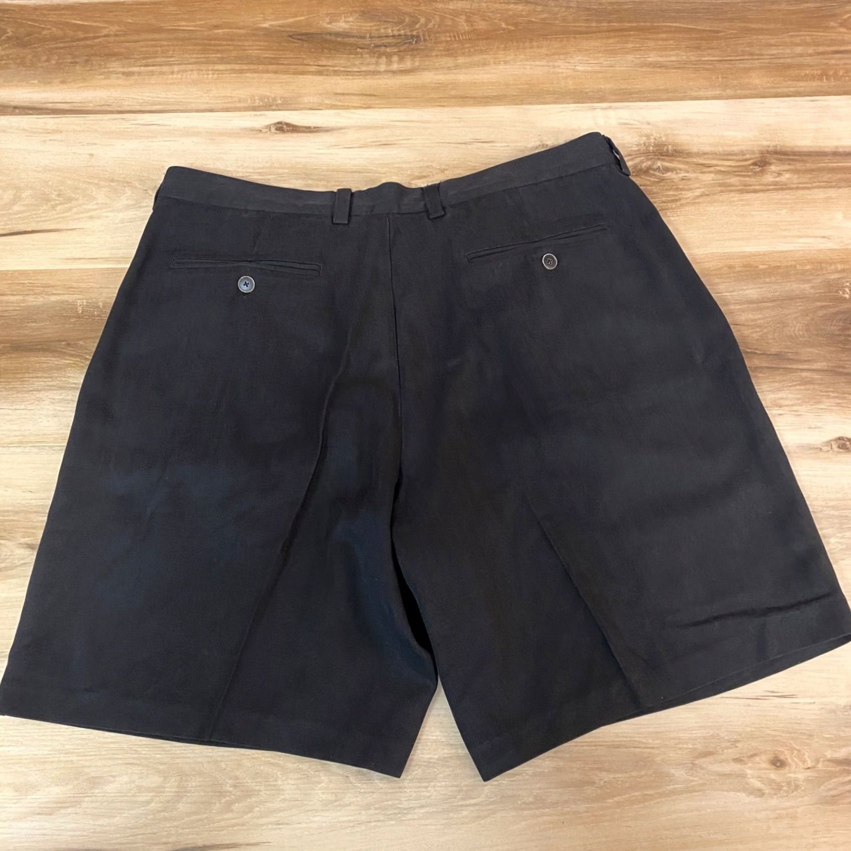 Tommy Bahama Tommy Bahama Shorts Mens 35 Silk Cotton Pleated Faded Black 9" Herringbone Size US 35 - 5 Thumbnail