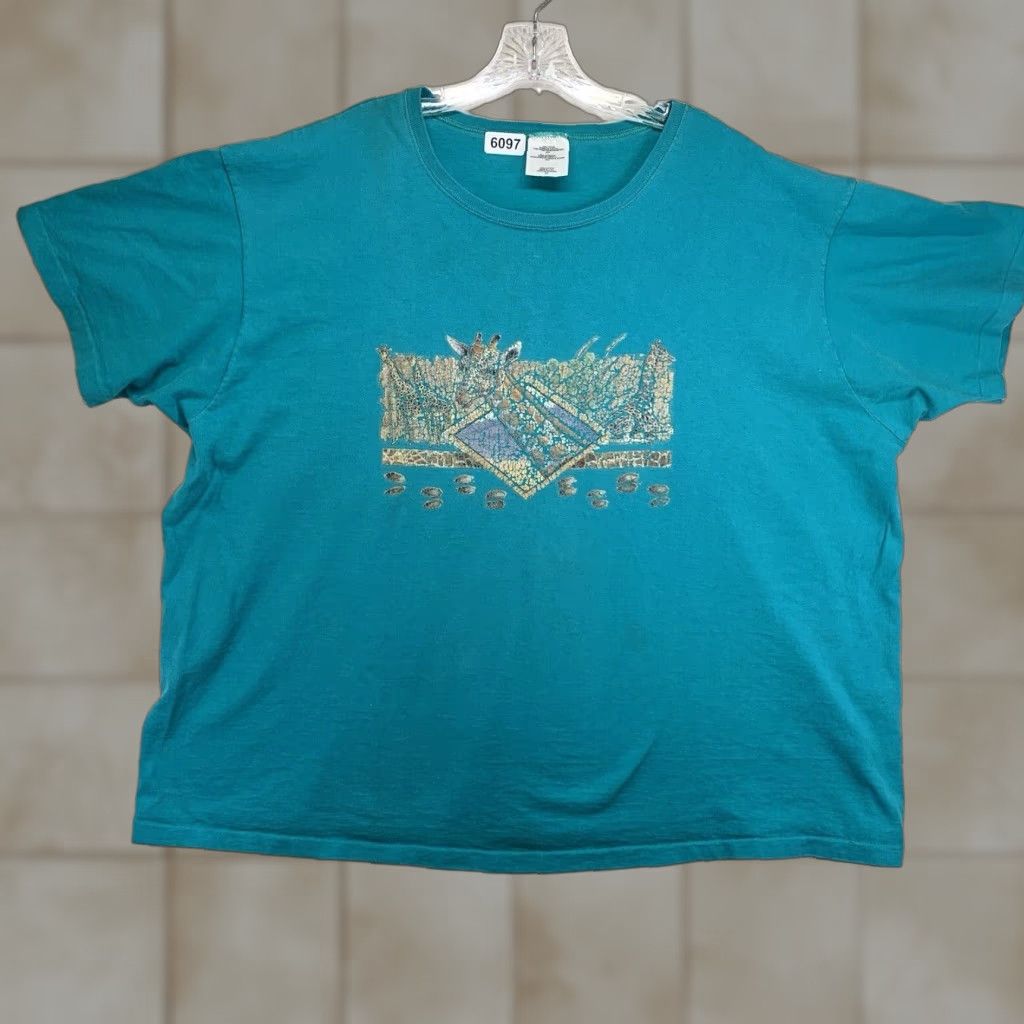 Vintage VINTAGE Single Brand T-Shirt Unisex Adults 2X Lagoon Blue Giraffe Animal Print 90s Nature, All Seasons Size US XXL / EU 58 / 5 - 1 Thumbnail