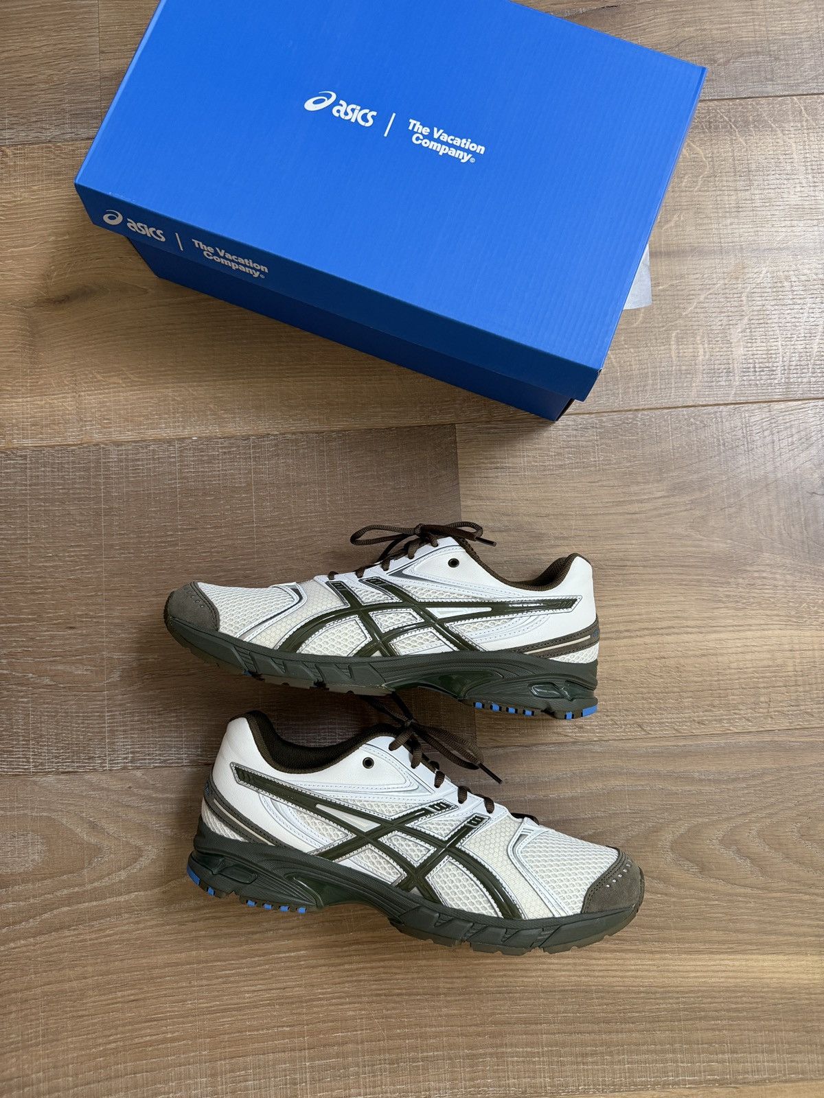Asics x Temptation Vacation