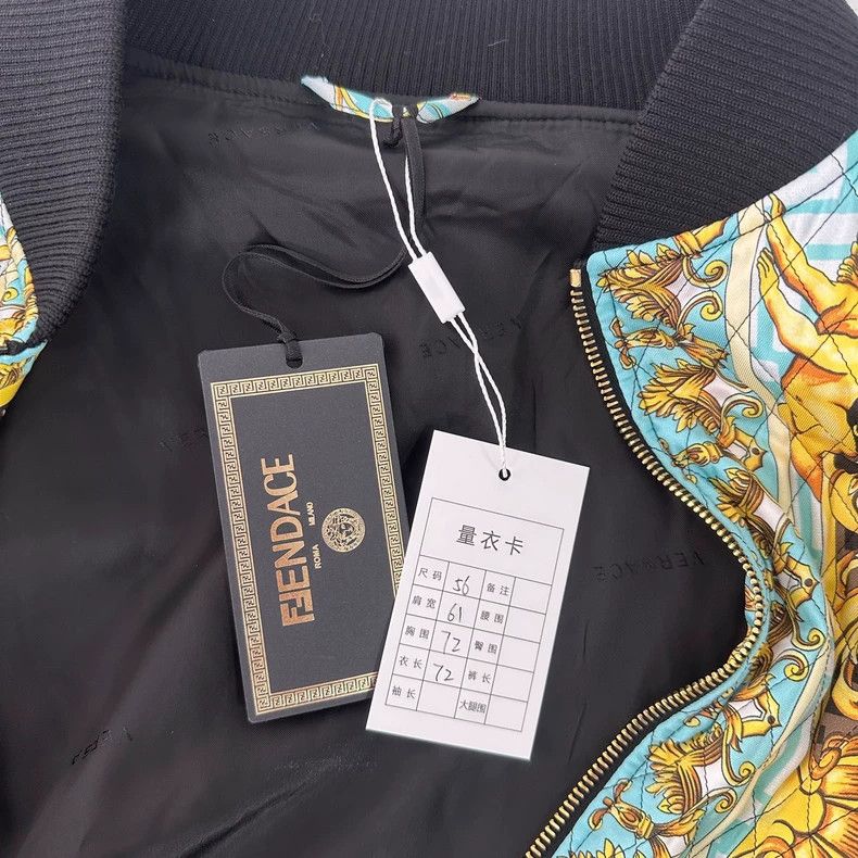Versace Versace Baroque quilted floral casual jacket coat Size US L / EU 52-54 / 3 - 5 Thumbnail