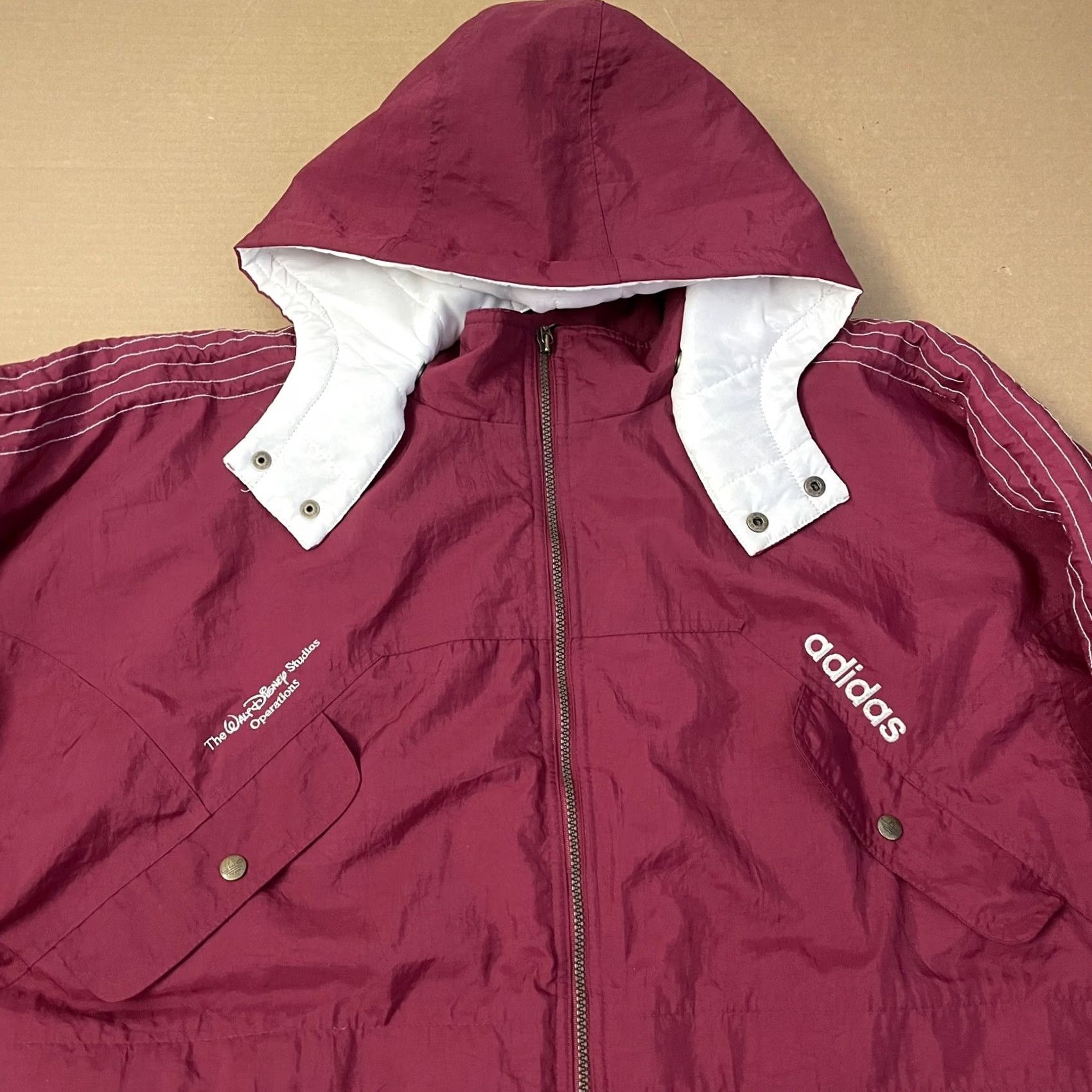 Adidas VINTAGE Adidas Walt Disney Womens Large Red Hooded Puffer Jacket 80s Operations 80s Size L / US 10 / IT 46 - 5 Thumbnail
