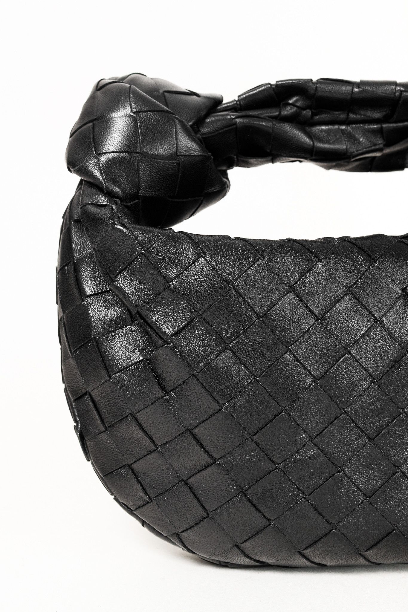 Bottega Veneta Bottega Veneta Mini Jodie Black Leather Knotted Round Bag Size ONE SIZE - 5 Thumbnail