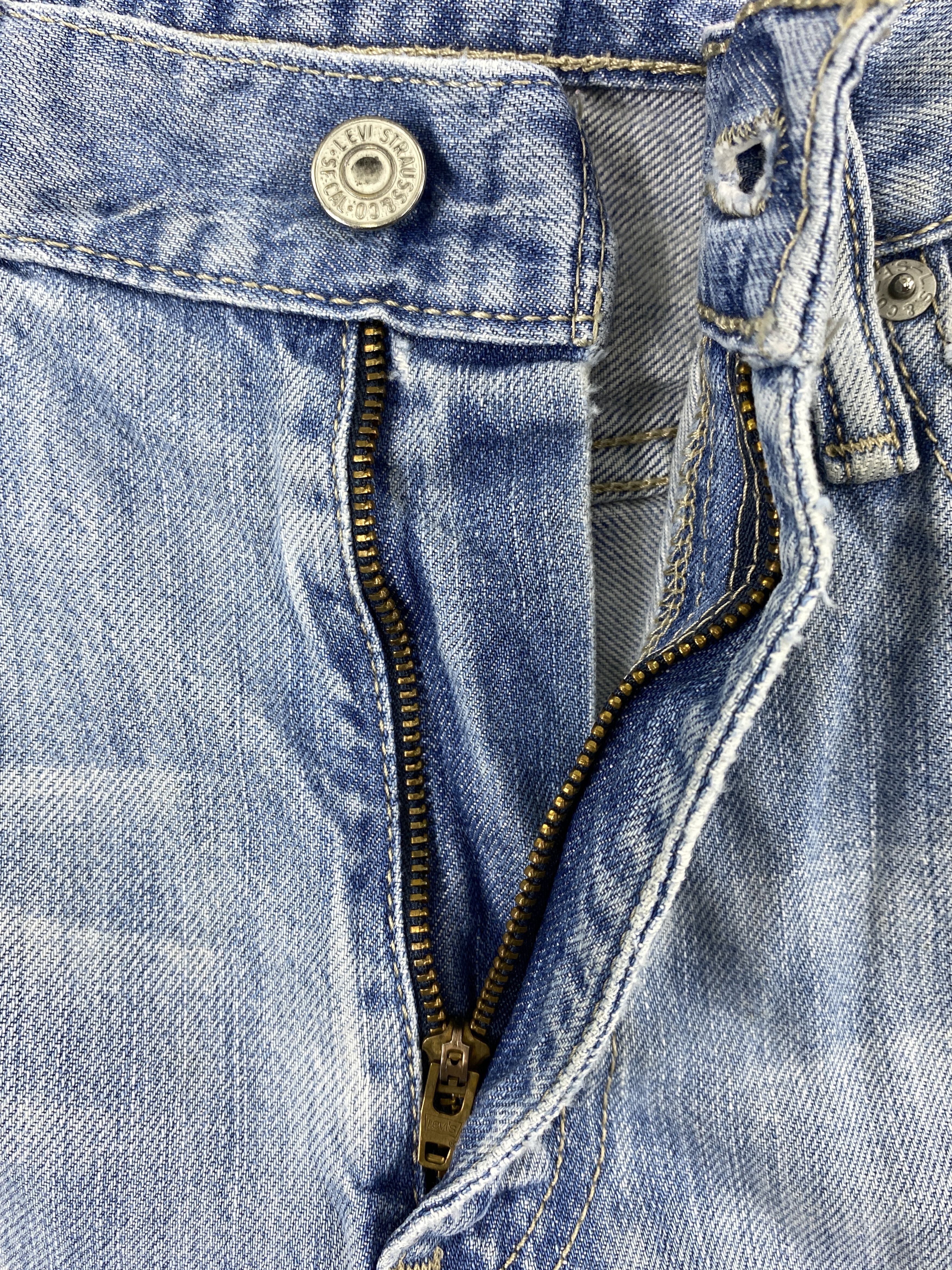 Levi's Light Blue Wash Vintage Levi's 511 35x31.5 Denim -JN1467 Size US 35 - 7 Thumbnail