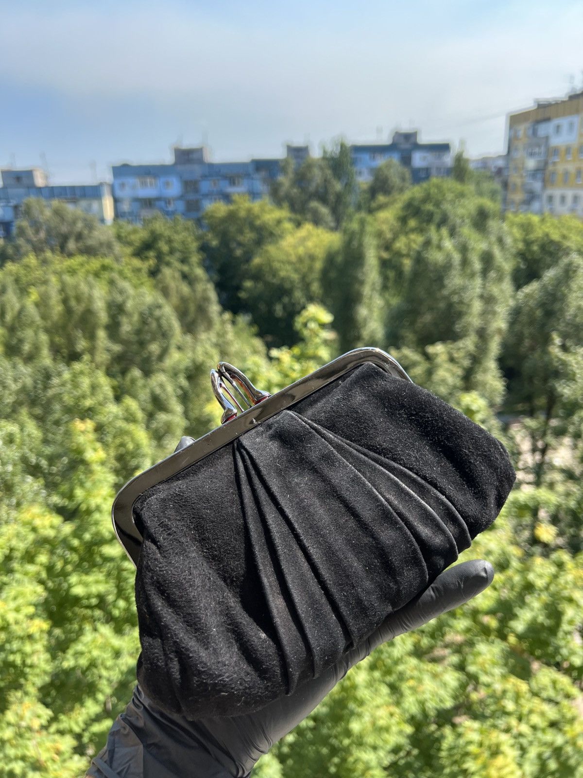 Christian Louboutin Christian Louboutin Clutch Italy Suede bag Size ONE SIZE - 14 Thumbnail