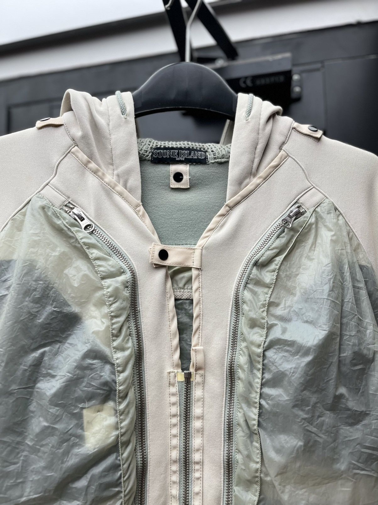 Stone Island Stone island shadow project rare badge jacket Size US M / EU 48-50 / 2 - 2 Thumbnail
