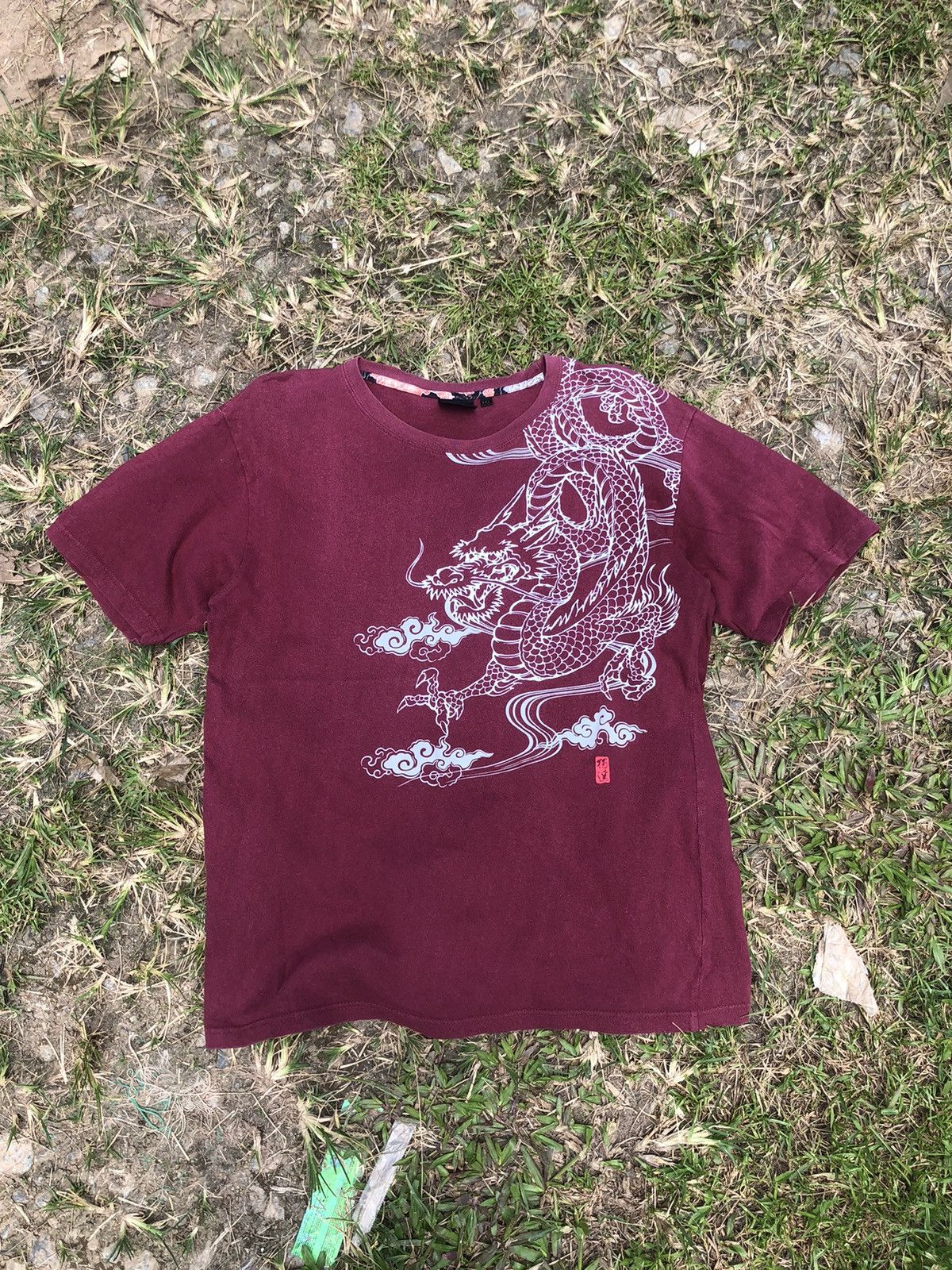 Japanese Brand Vintage Sunfaded Y2K Japanese Brands Dragon Sukajan Tshirt Size US XL / EU 56 / 4 - 2 Thumbnail
