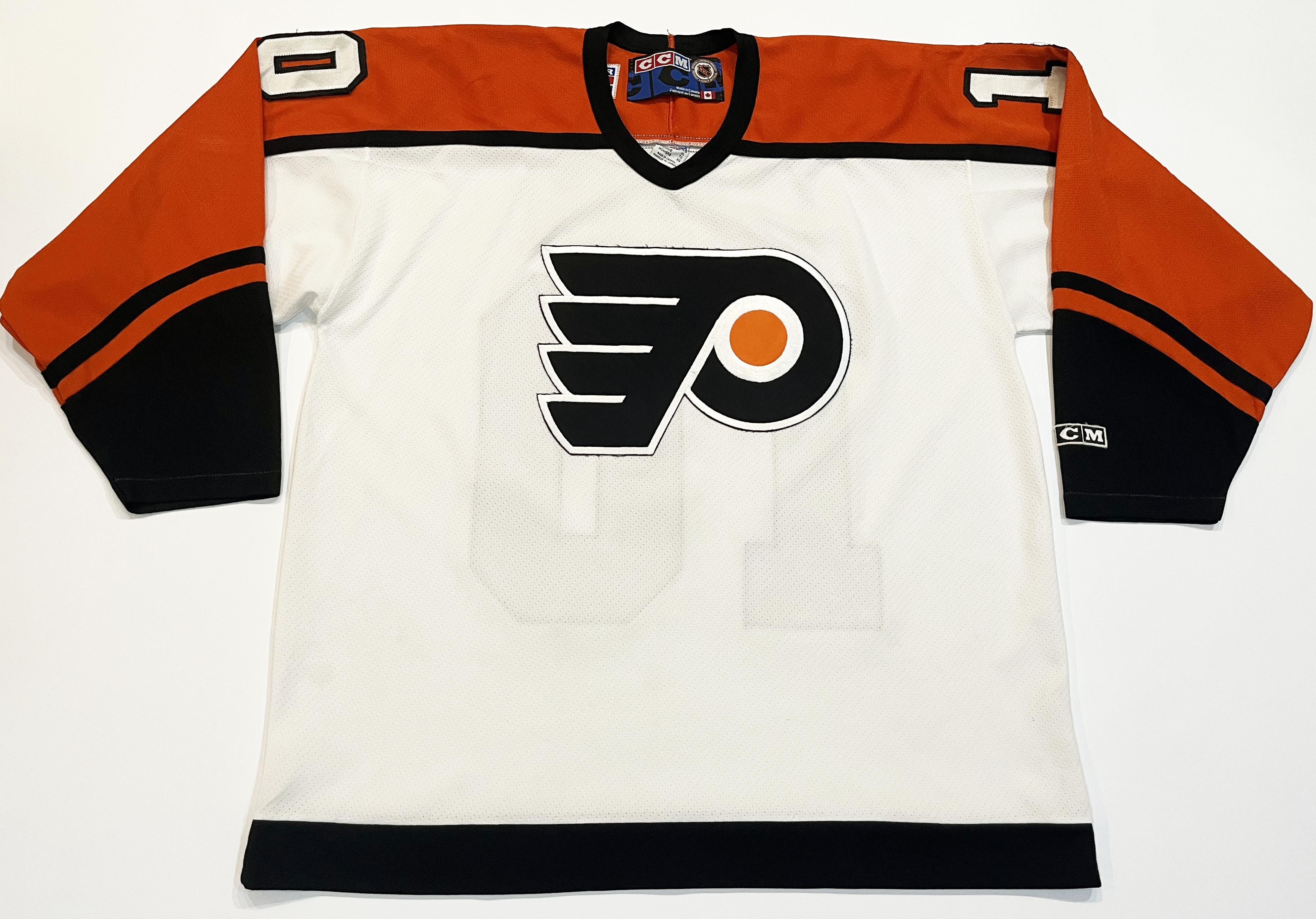 Ccm × NHL CCM Philadelphia Flyers LeCLAIR #10 NHL Hockey Jersey Size US XL / EU 56 / 4 - 2 Thumbnail