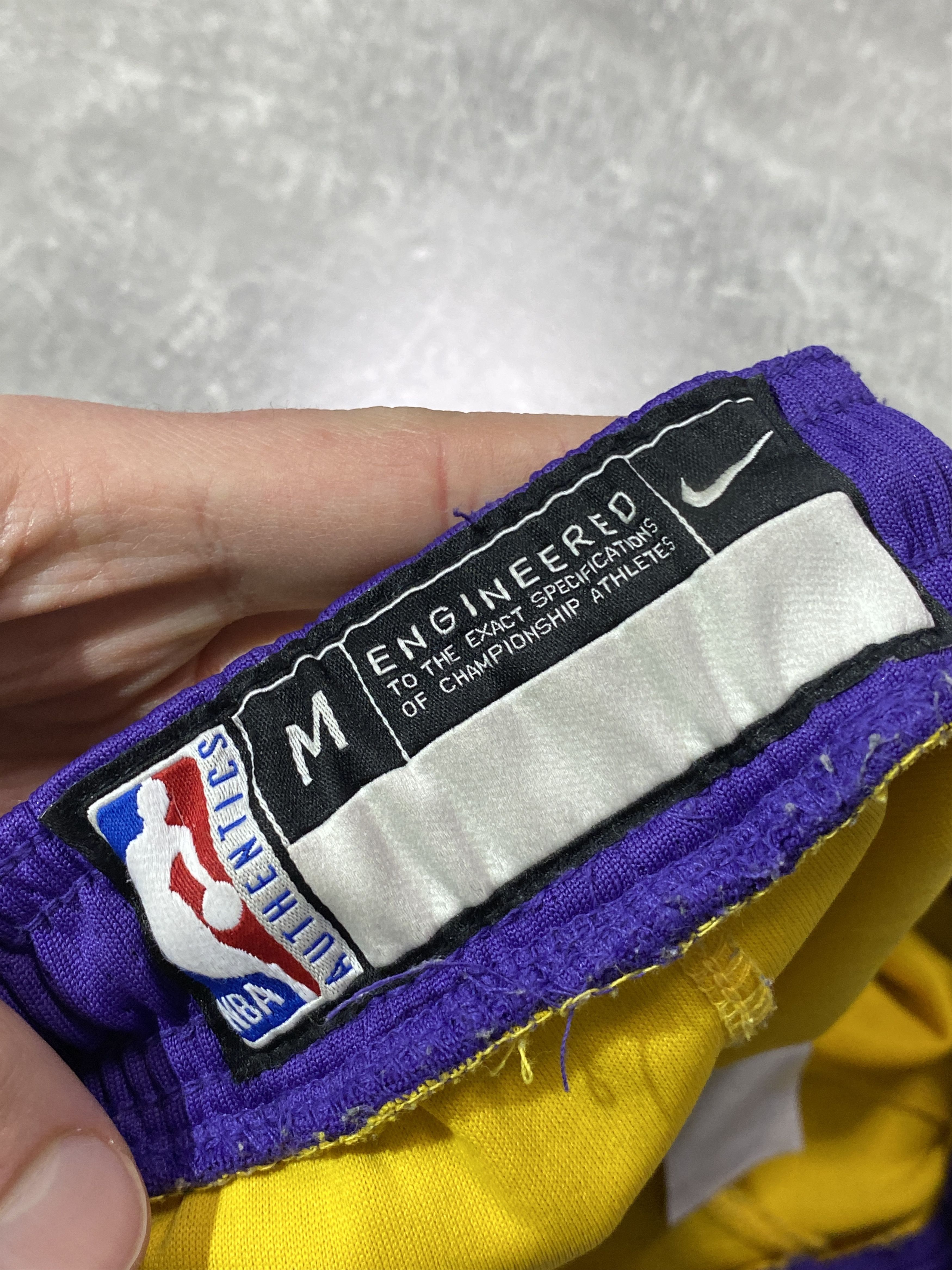Nike Nike x L.A Lakers NBA Basketball Shorts Size US 32 / EU 48 - 13 Thumbnail