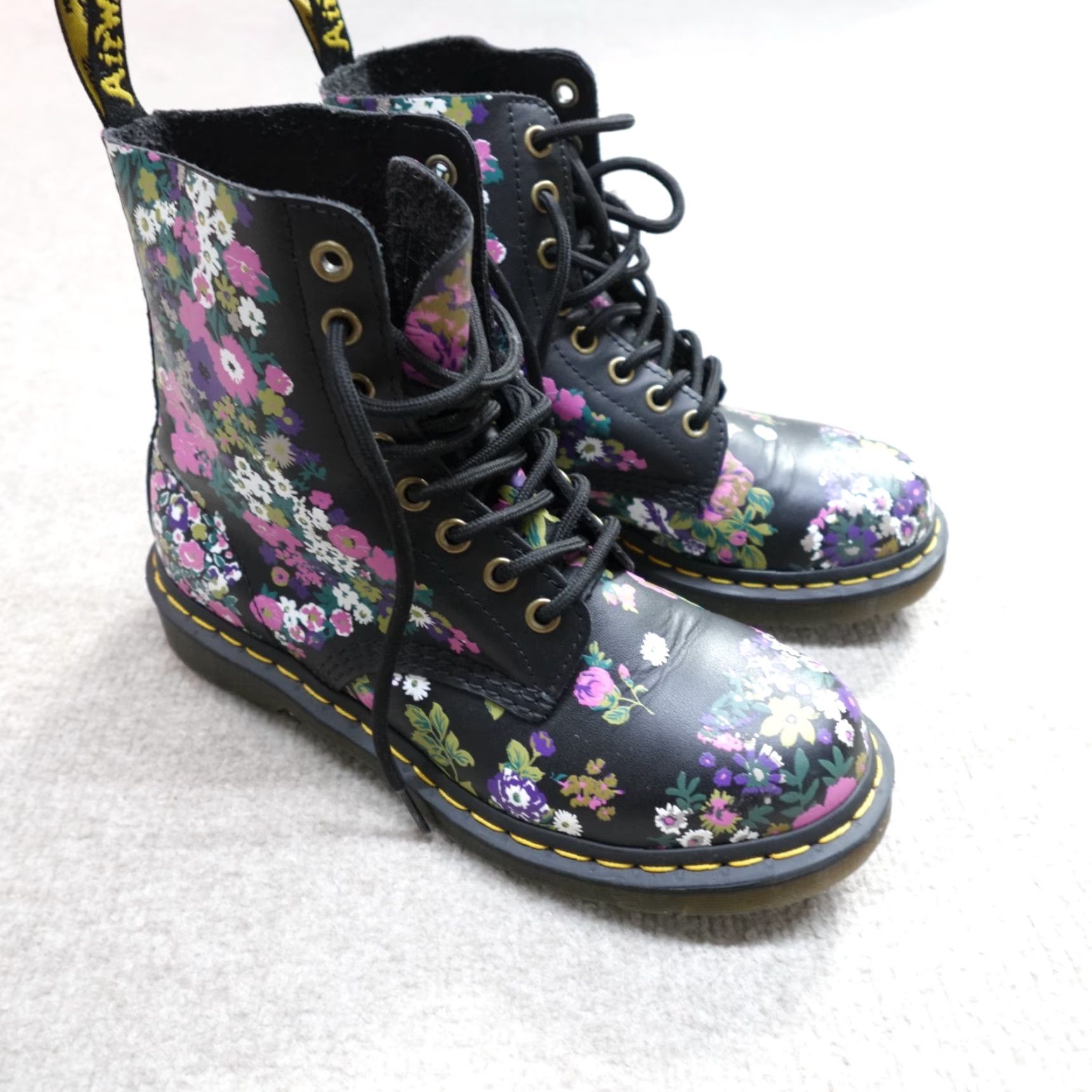 Dr. Martens Dr. Martens Boots Womens 7 Black Pascal Floral 8 Eye Size US 5 / IT 35 - 4 Thumbnail