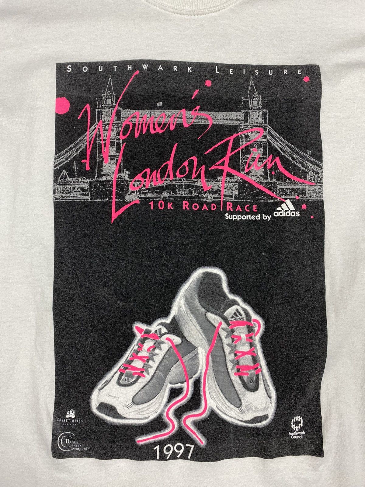 Adidas × Vintage Vintage Women’s London Run 10k Road Race By Adidas Tee 98s Size S / US 4 / IT 40 - 6 Thumbnail