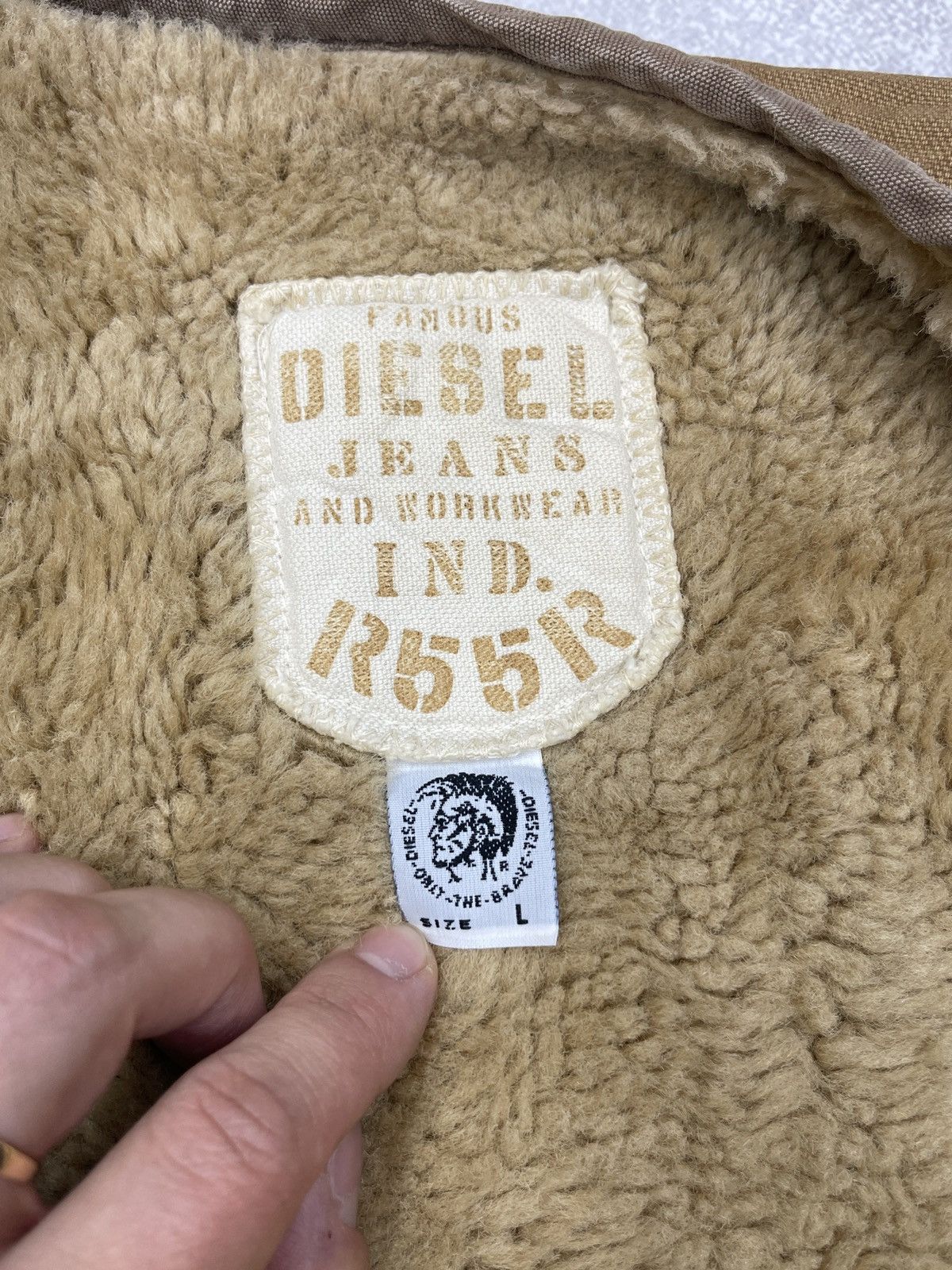 Diesel Vintage Diesel Workwear Vest Deep Pile Beige Made in Italy Size US L / EU 52-54 / 3 - 10 Thumbnail