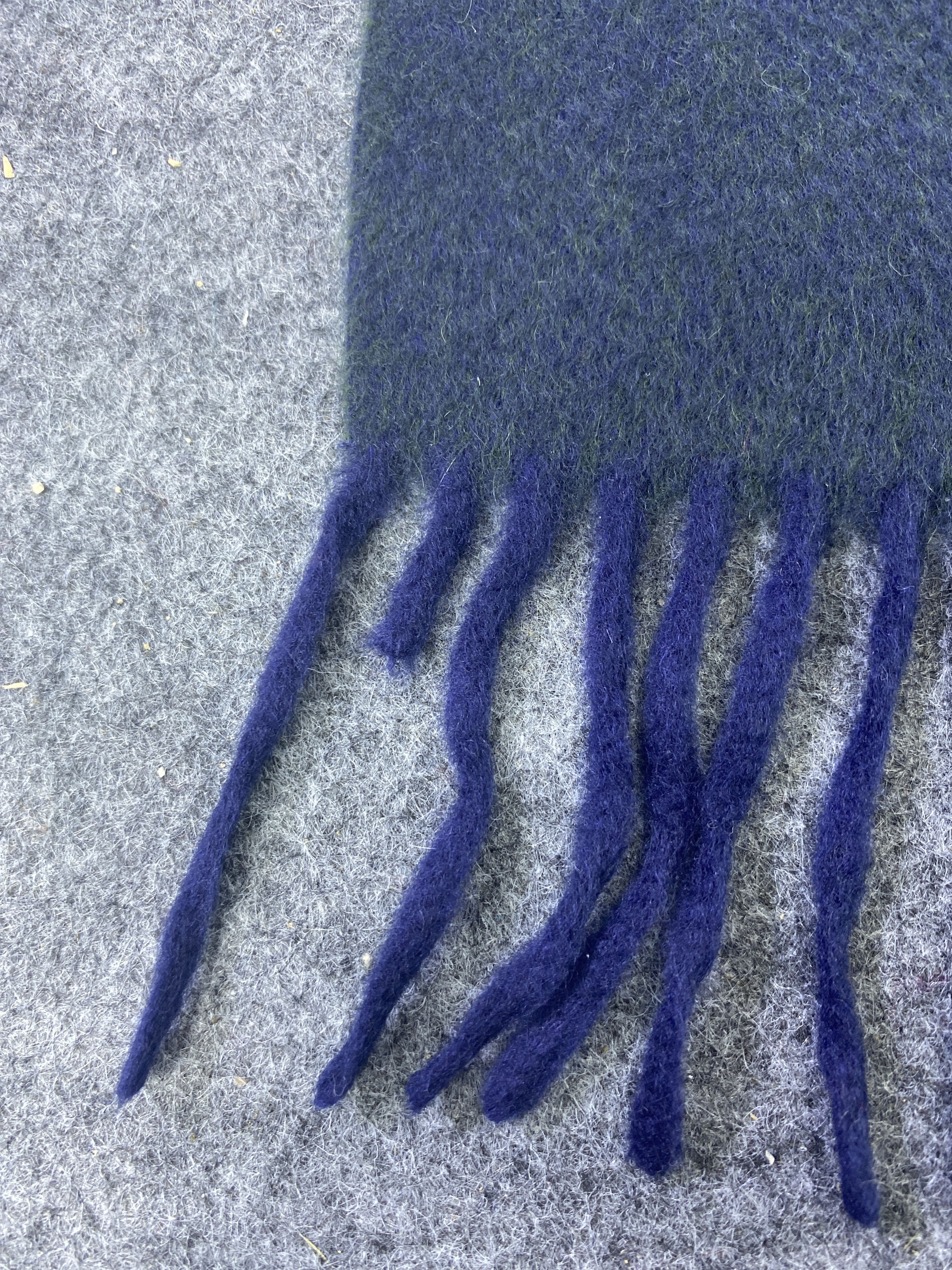 Barneys New York Barneys New York Scarf / Muffler / Neckwear -T763 Size ONE SIZE - 6 Thumbnail