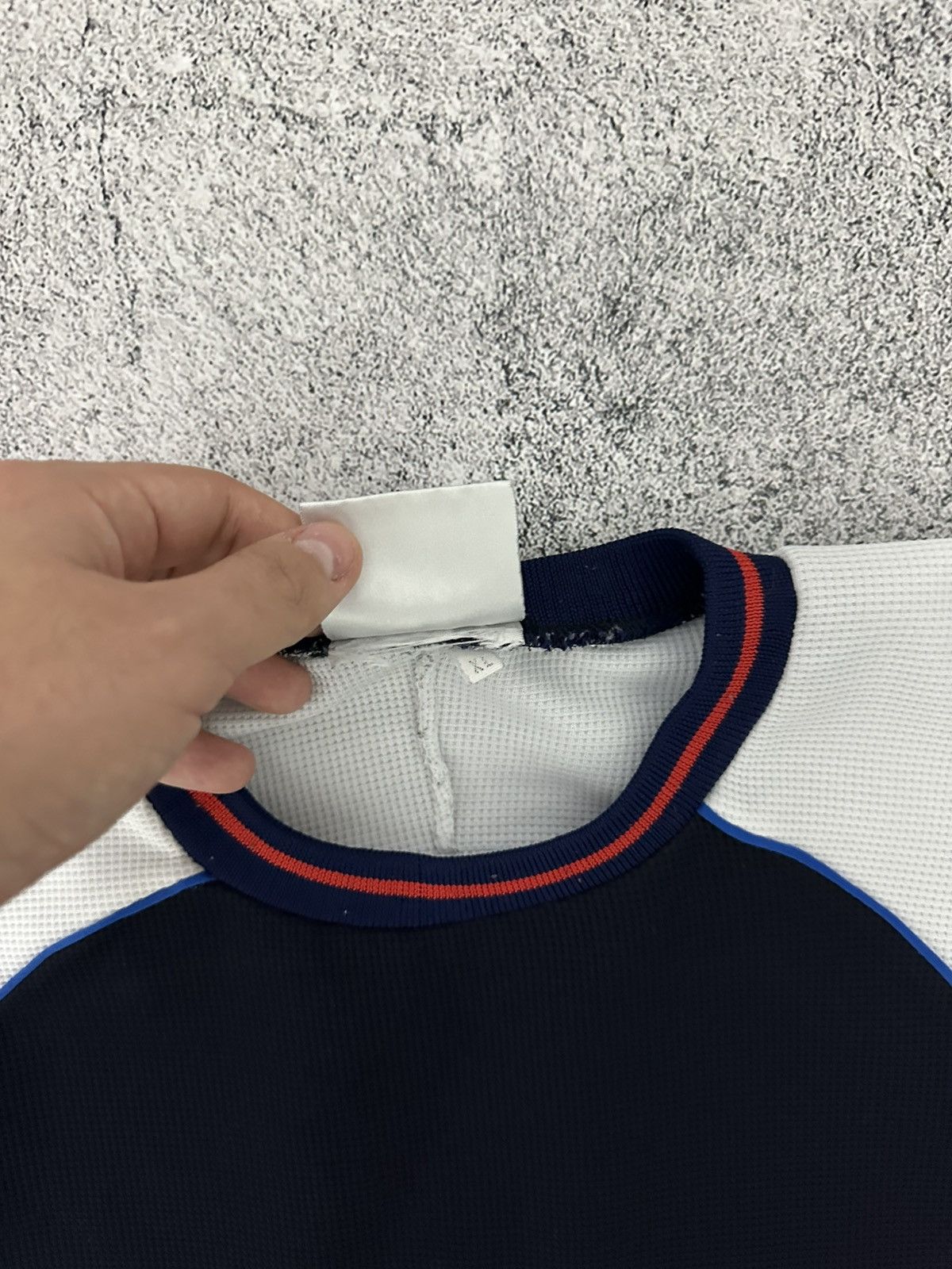 Adidas Vintahe Adidas T-shirt Big Embroidered Logo Centre Size US XXL / EU 58 / 5 - 8 Thumbnail