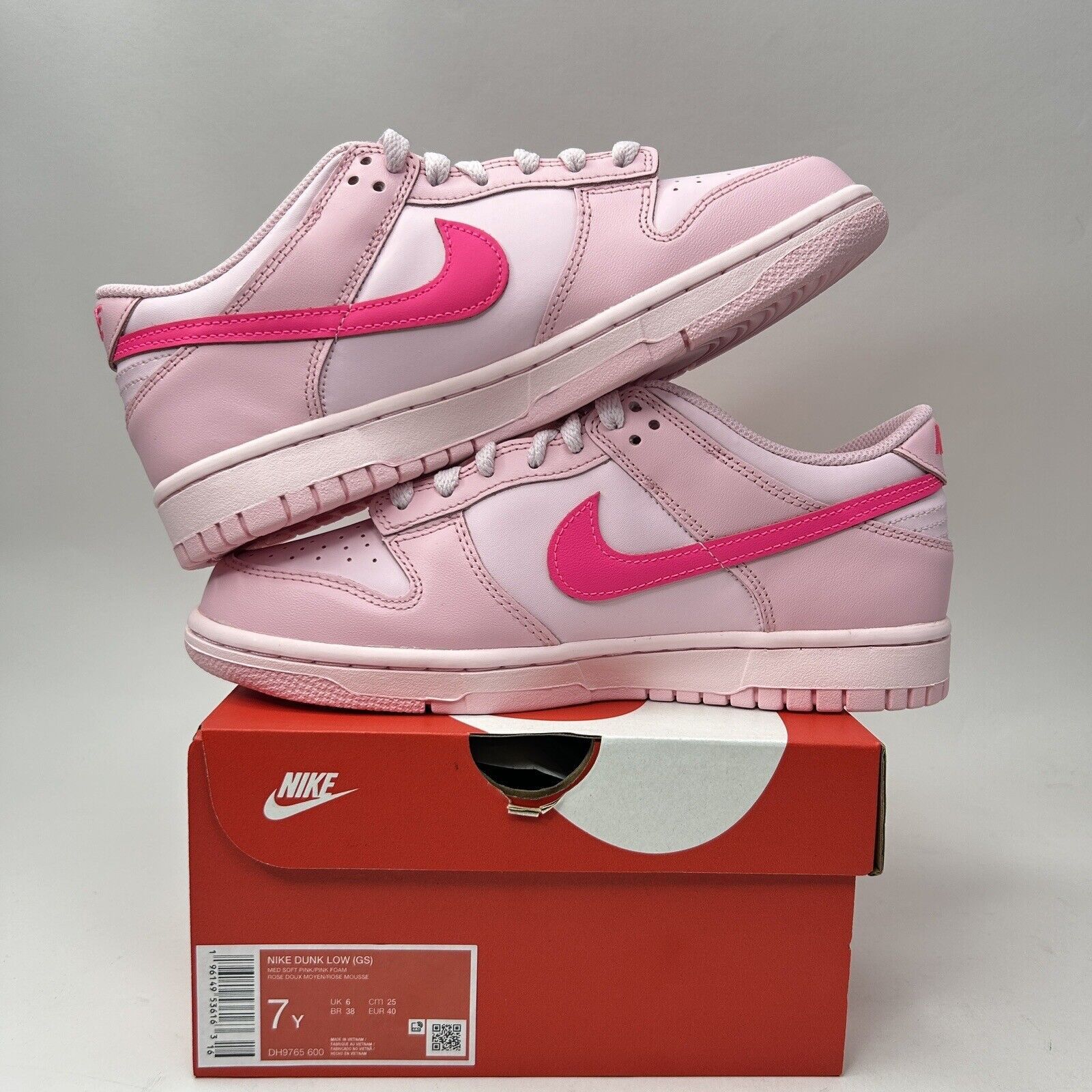 Nike Nike Dunk Low GS “Triple Pink/Pink Panther” 2023 Size US 8.5 / IT 38.5 - 3 Thumbnail
