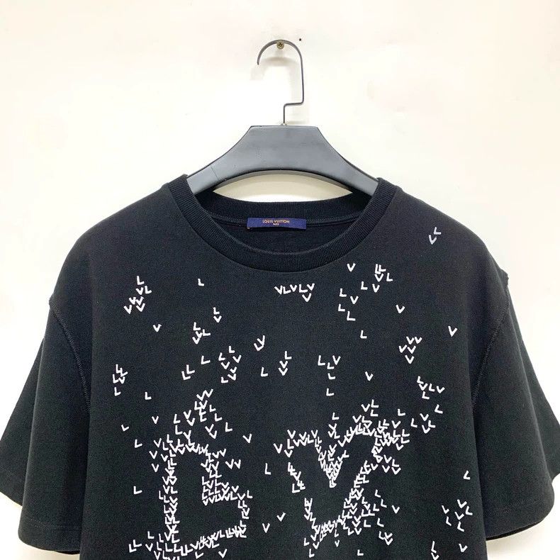 Louis Vuitton Louis Vuitton Black full print small plane short sleeve Size US XL / EU 56 / 4 - 3 Thumbnail