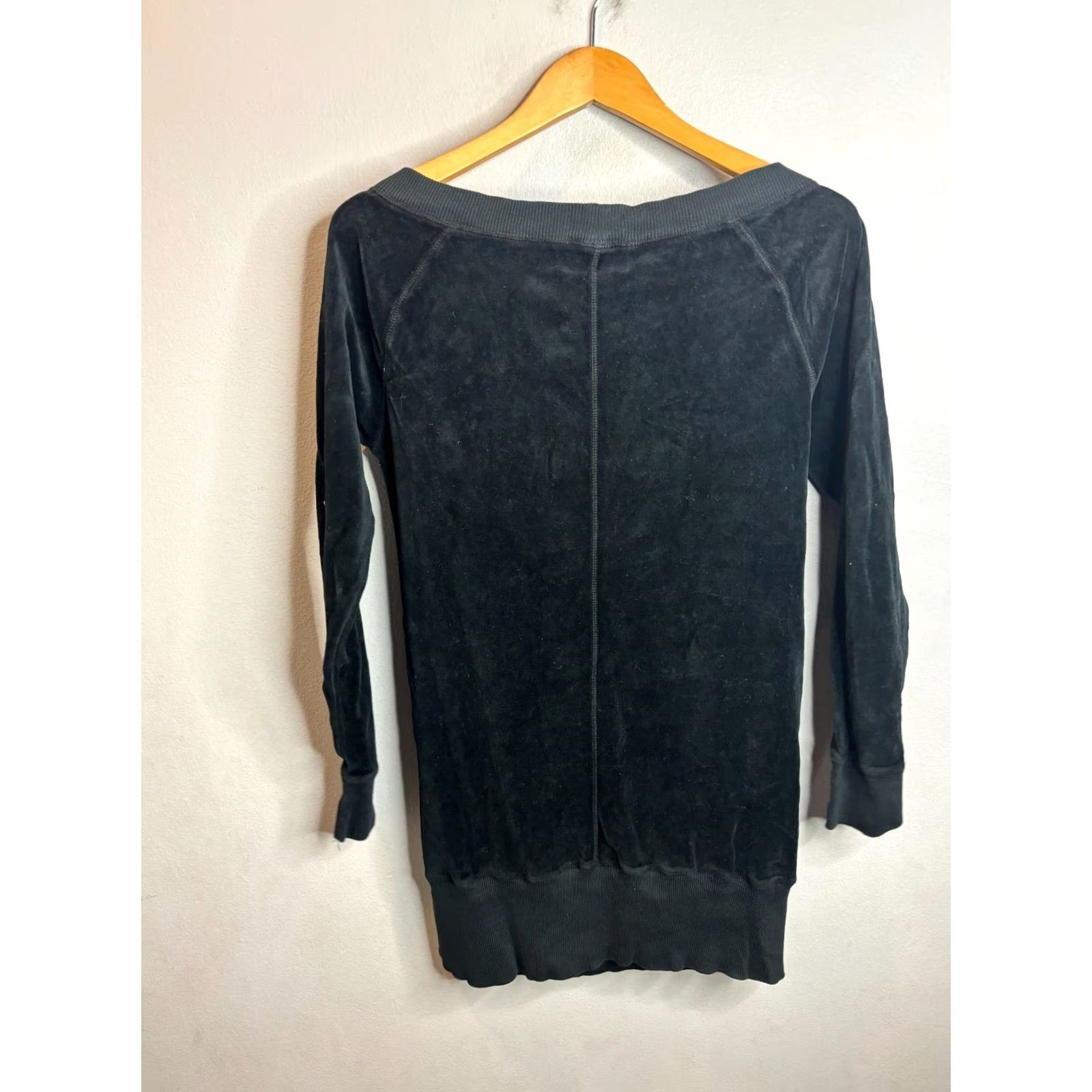 Juicy Couture VINTAGE Juicy Couture Velour Hoodie Pullover Zip Scoop Neck Women's M Black 8/10 Designer Activewear 1990s 2000s Womens Size M / US 6-8 / IT 42-44 - 5 Thumbnail