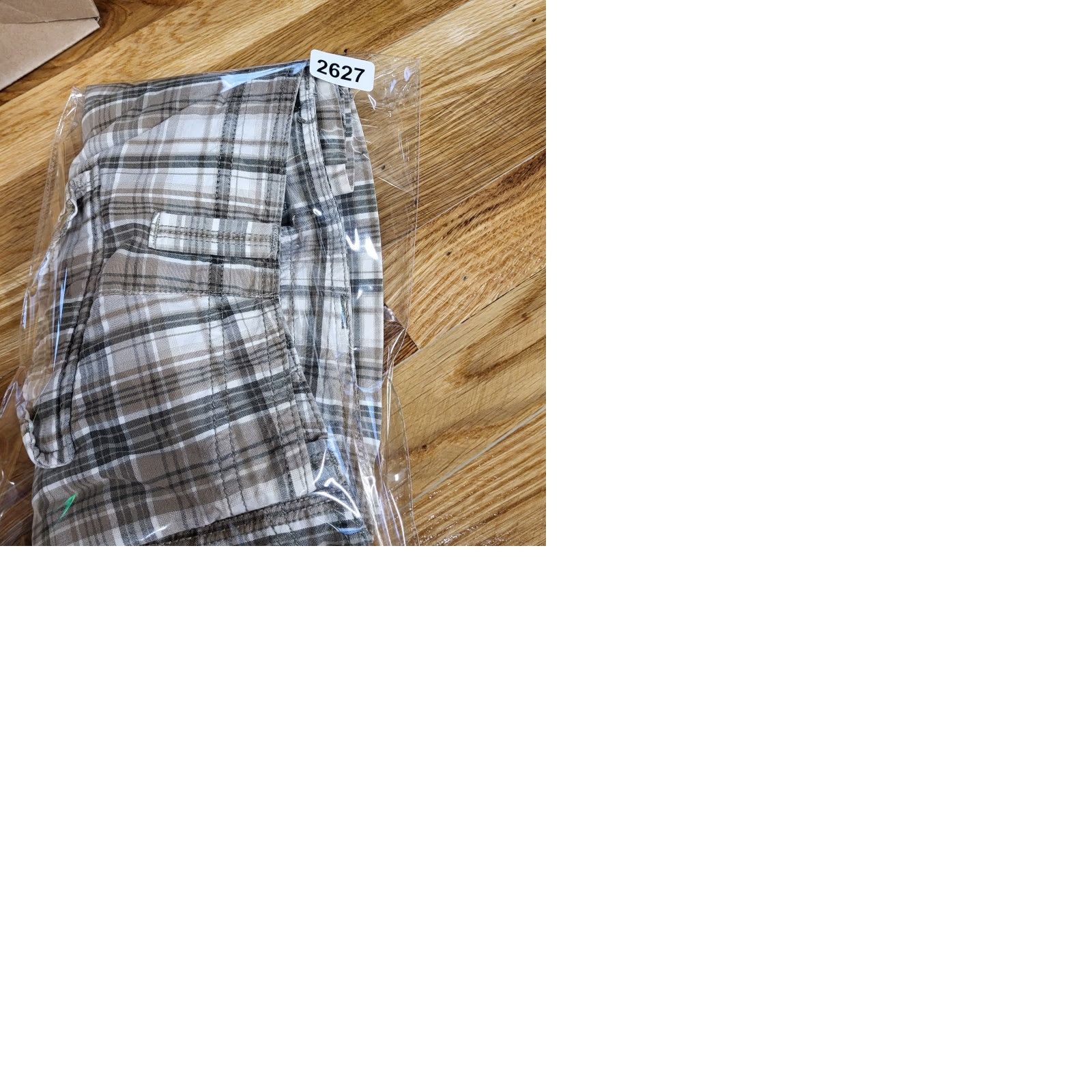 Eddie Bauer Eddie Bauer Cargo Shorts Men 42 Brown Plaid Khaki Pocket Cargo Pockets Camping Hiking Fishing Summer Outdoor Vintage: No? Size US 42 / EU 58 - 9 Thumbnail