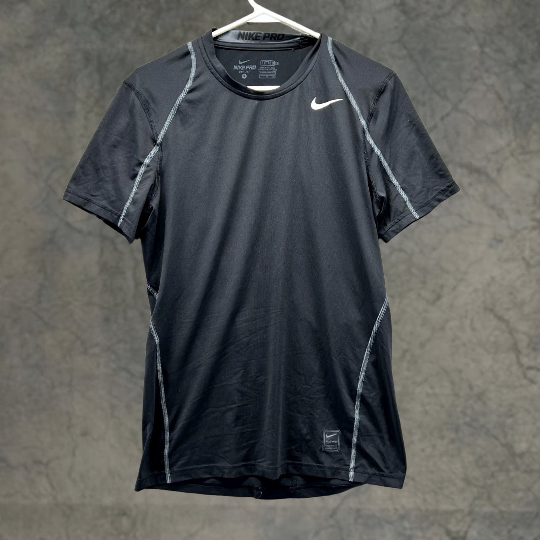 Nike Nike Pro Shirt Men Small Black Athletic Training Dri Fit Fitted Polyester Swoosh - Adult Size US S / EU 44-46 / 1 - 1 Thumbnail