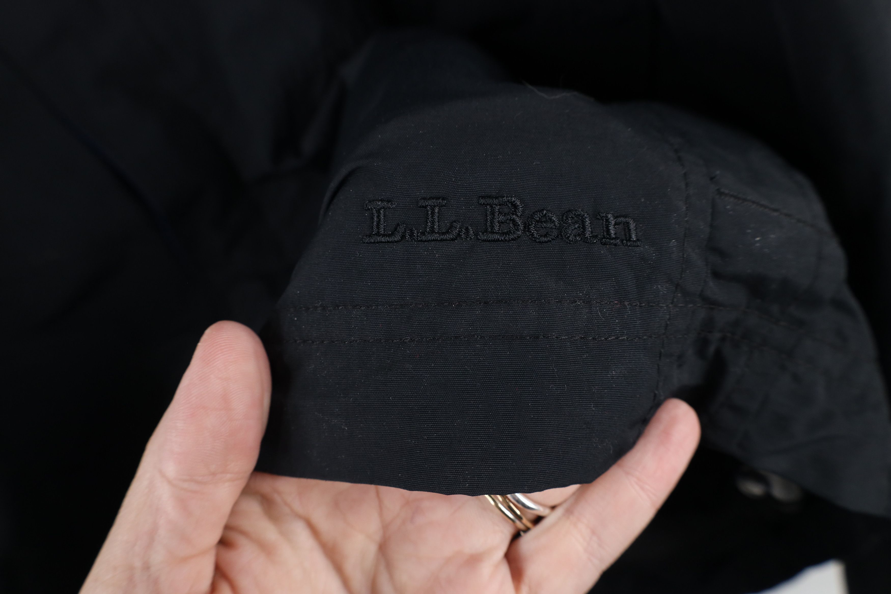L.L. Bean Vintage LL Bean Waterproof Full Zip Hooded Rain Jacket Black Size US S / EU 44-46 / 1 - 7 Thumbnail
