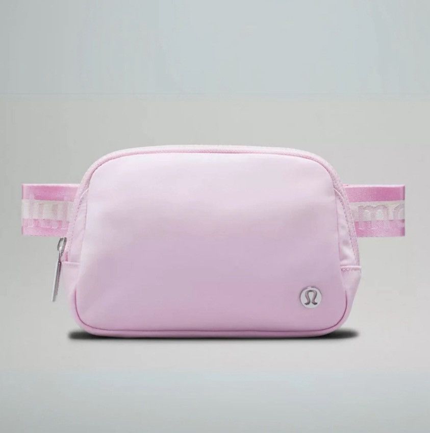 Lululemon Lululemon Everywhere Belt Bag Wordmark 1L in Pink White Size ONE SIZE - 1 Thumbnail