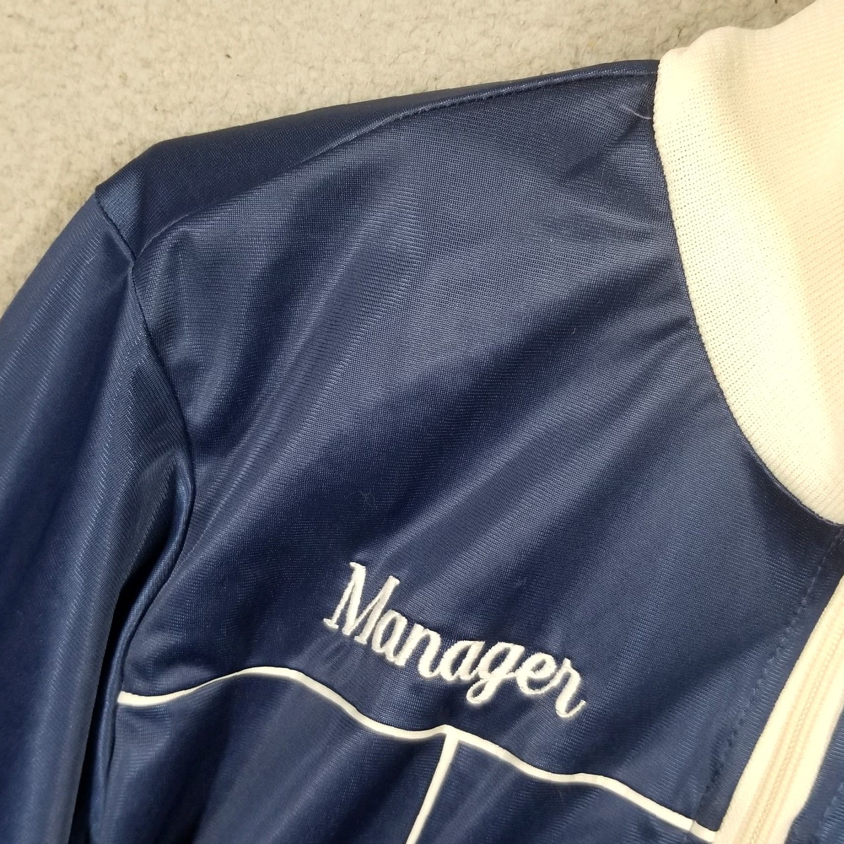 Nike Vintage Nike Jacket Woman Medium Blue White Soccer Manager Swoosh Retro 80s 90s Size US M / EU 48-50 / 2 - 4 Thumbnail