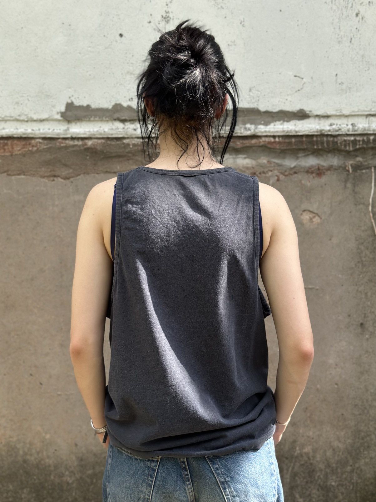 Nike VTG Nike Tank Top Sleeves Dark Blue Size M Sun Faded 00s USA Size US M / EU 48-50 / 2 - 7 Thumbnail