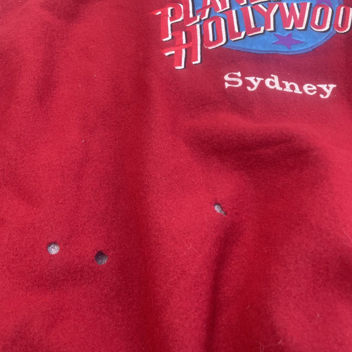 Vintage VINTAGE 1998 PLANET HOLLYWOOD SYDNEY VARSITY JACKET Size US M / EU 48-50 / 2 - 19 Thumbnail