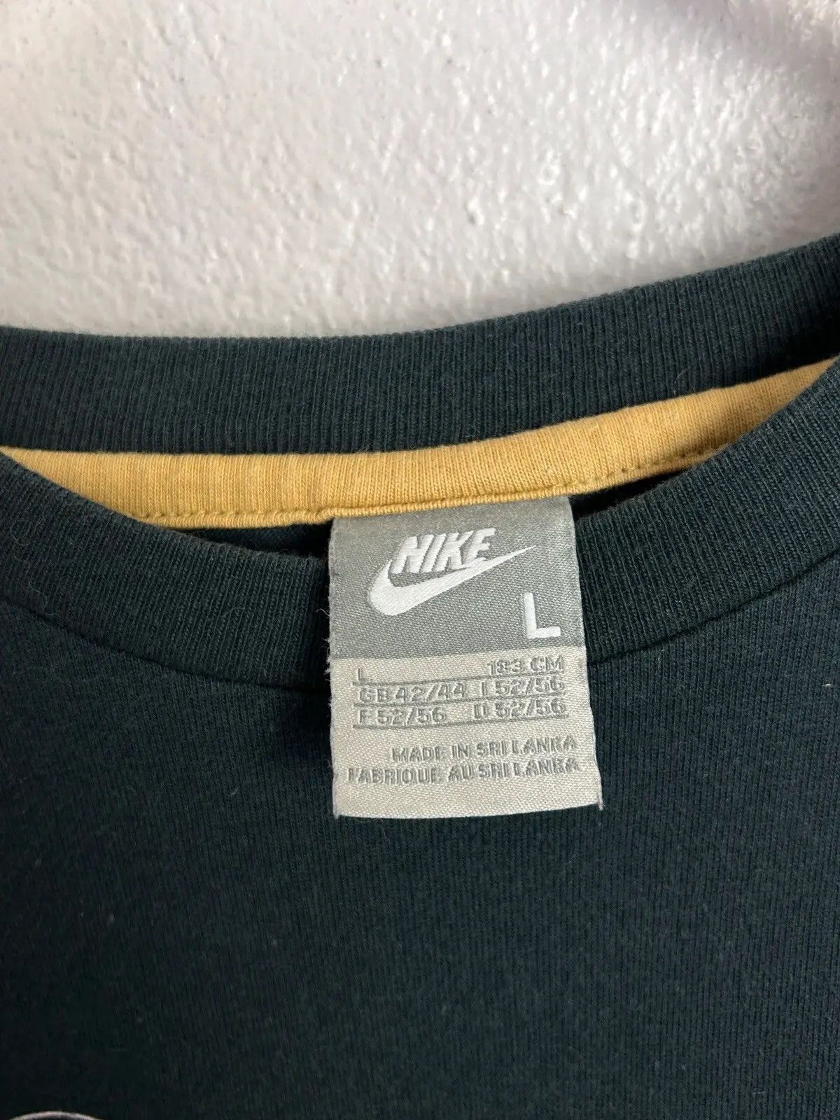 Nike 00s Vintage Nike Italy #23 Marco Materazzi Soccer T-Shirt Size US L / EU 52-54 / 3 - 8 Thumbnail